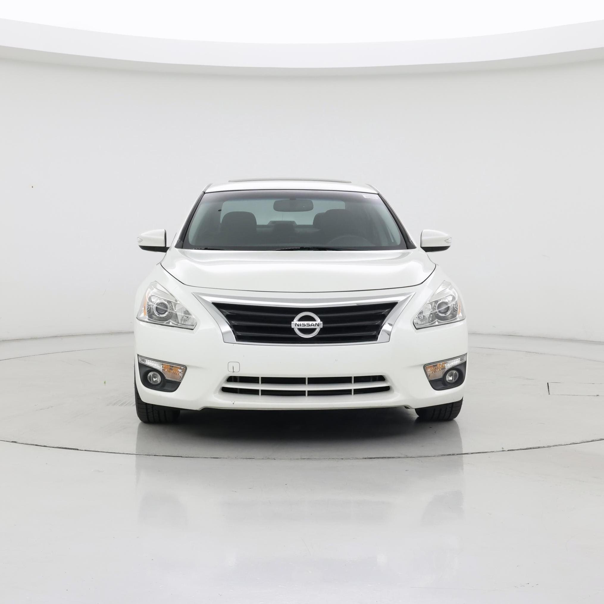Thumbnail: 2015 Nissan Altima - 5