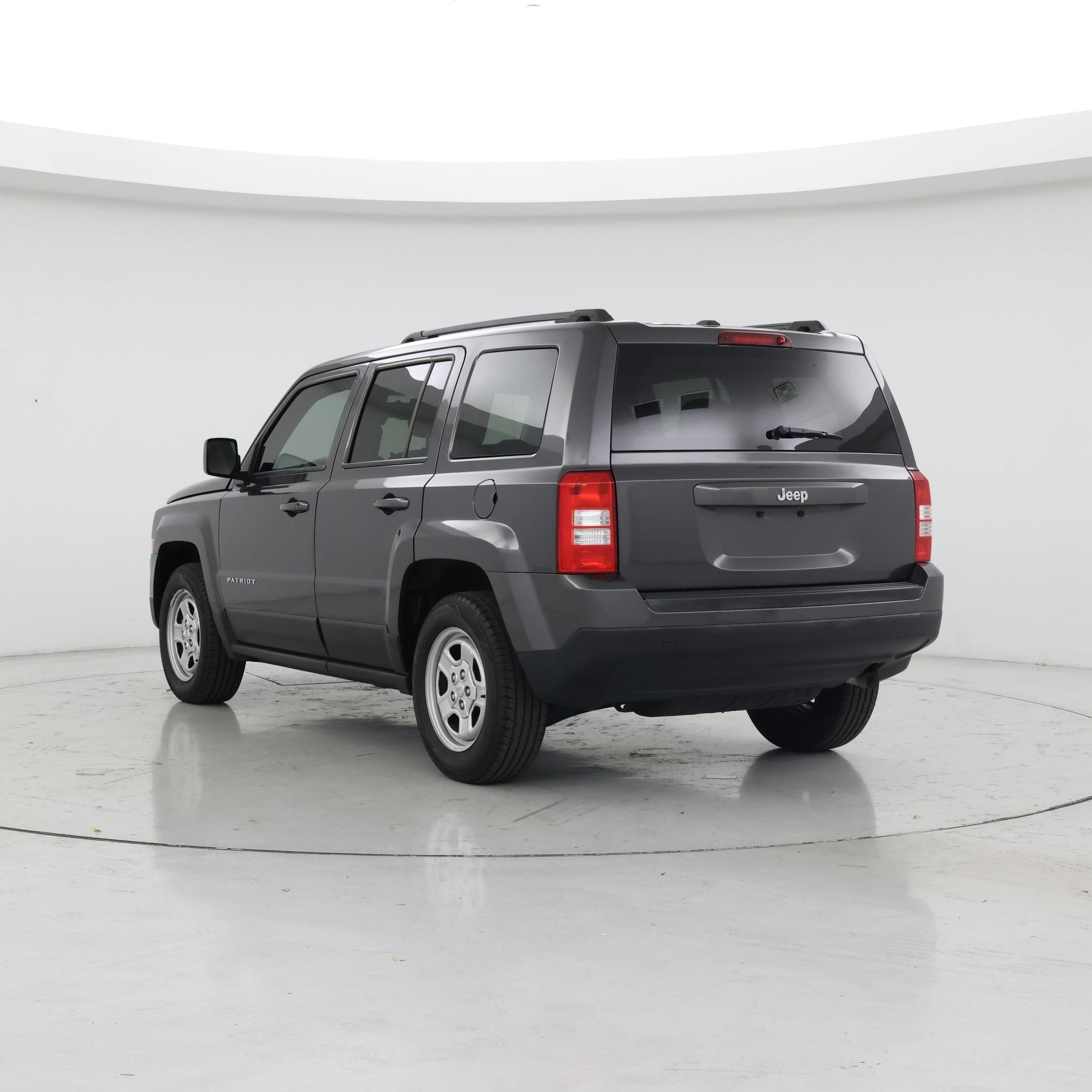 Thumbnail: 2016 Jeep Patriot - 2