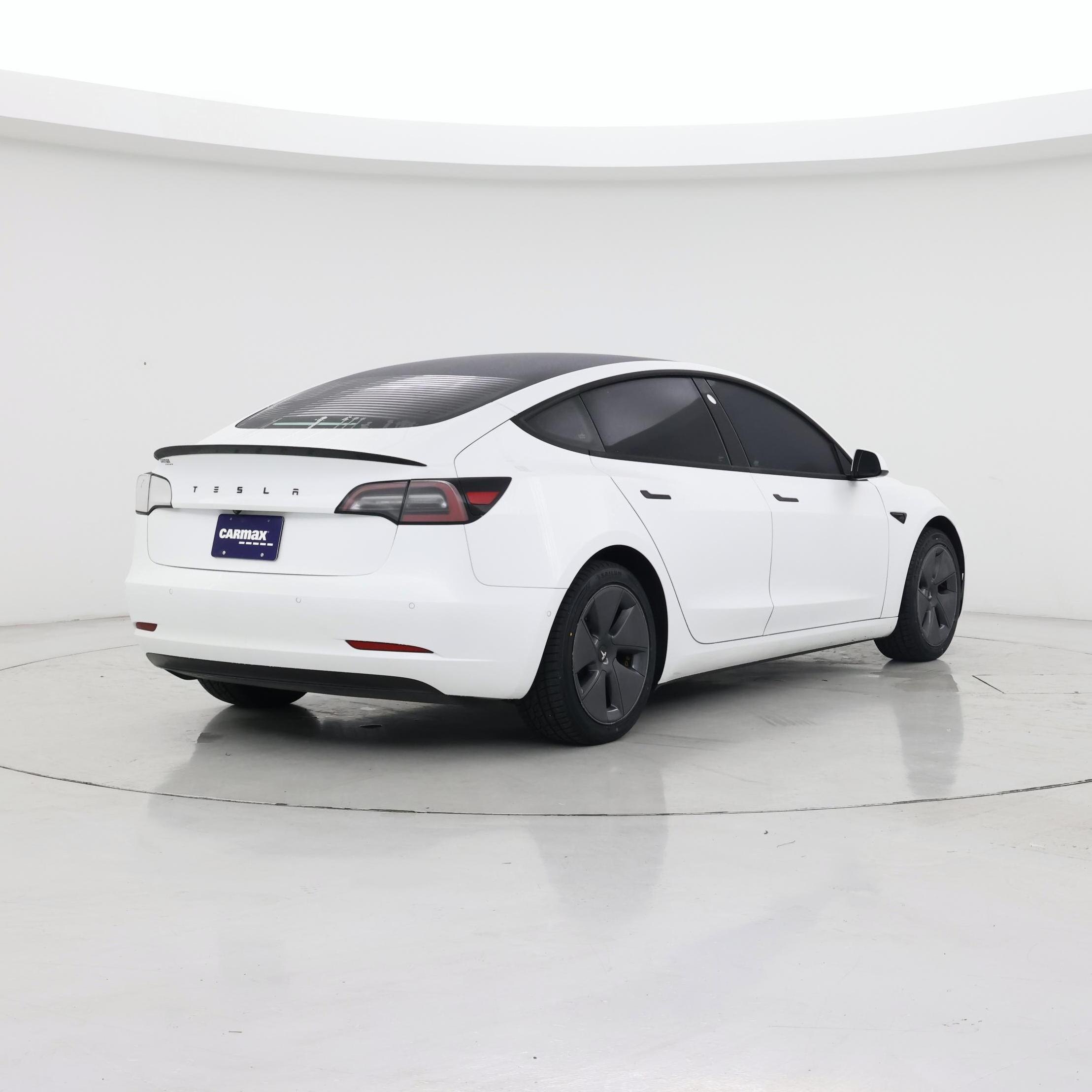 Thumbnail: 2021 Tesla Model 3 - 8