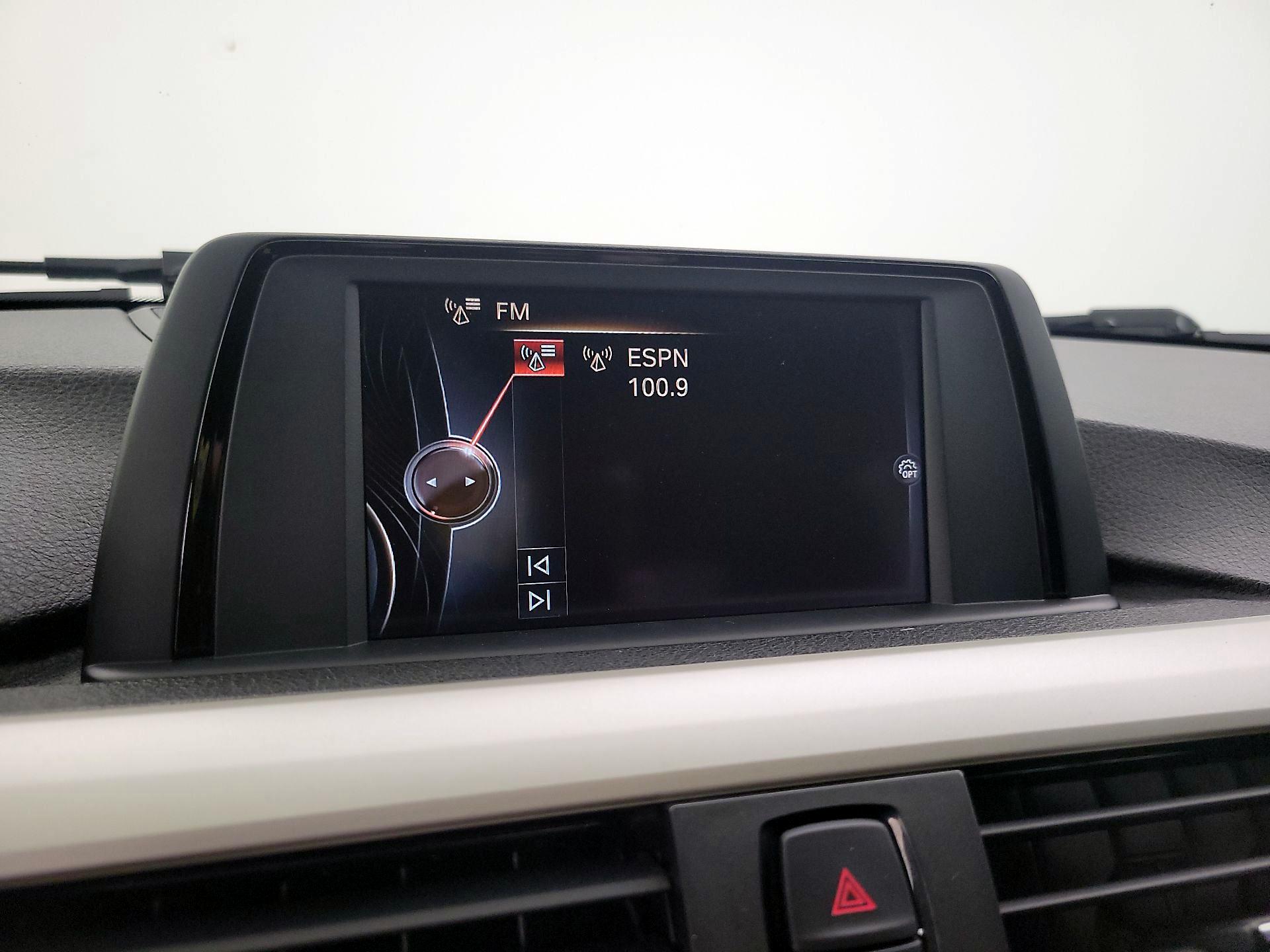 Thumbnail: 2015 BMW 3 Series - 14