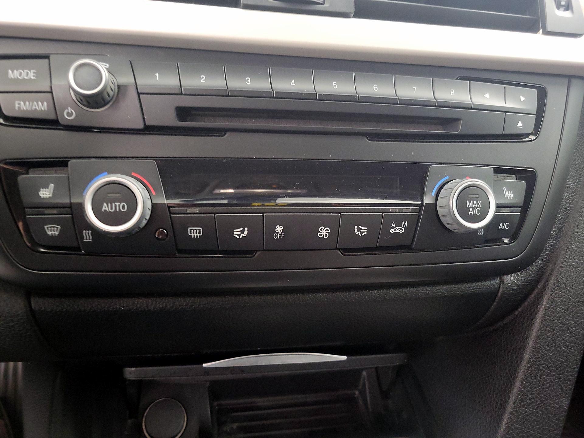 Thumbnail: 2015 BMW 3 Series - 15