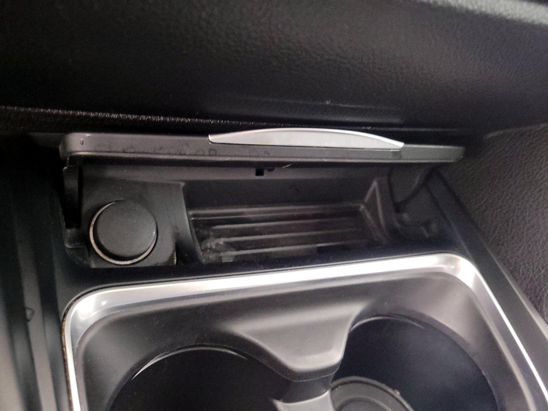 Thumbnail: 2015 BMW 3 Series - 17