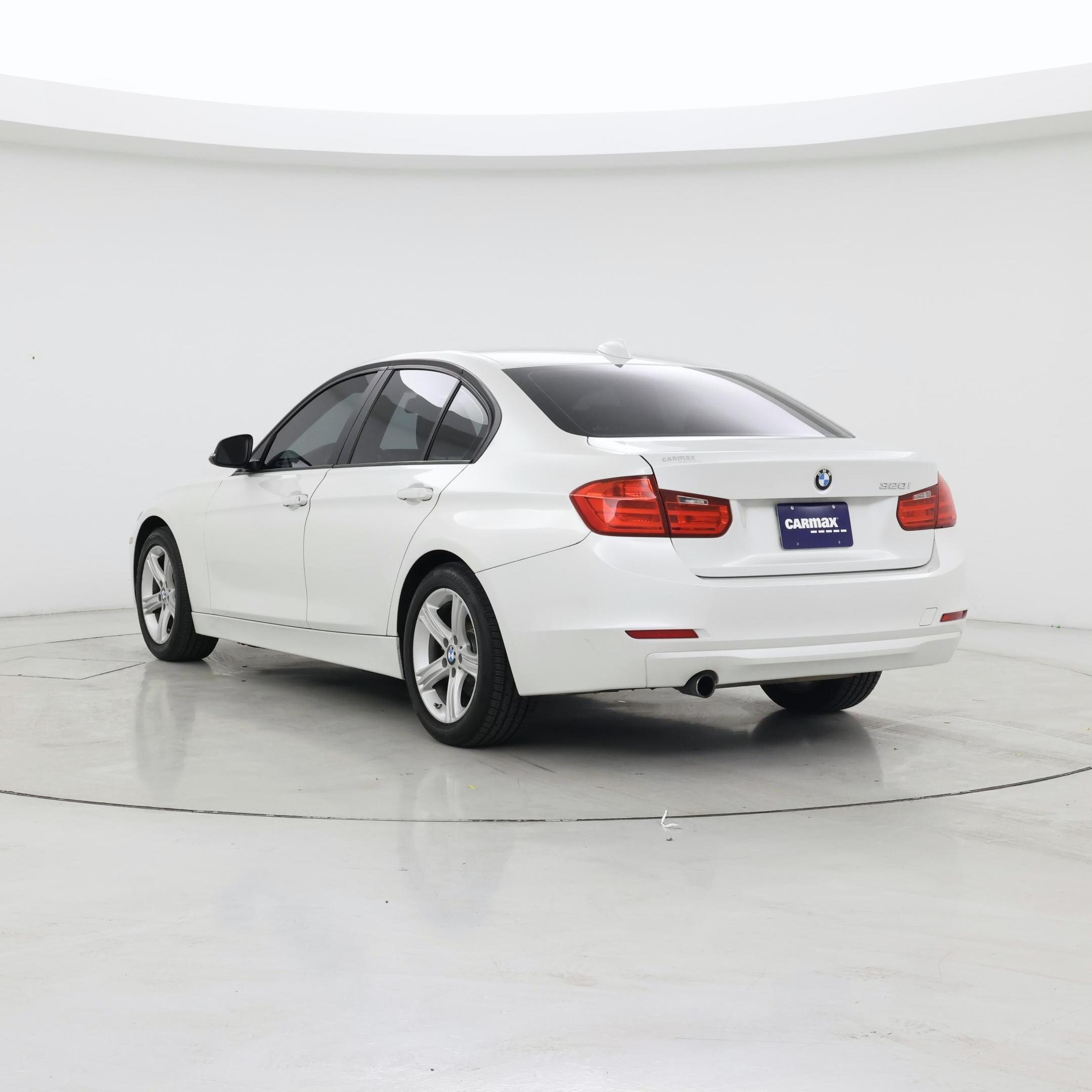 Thumbnail: 2015 BMW 3 Series - 2