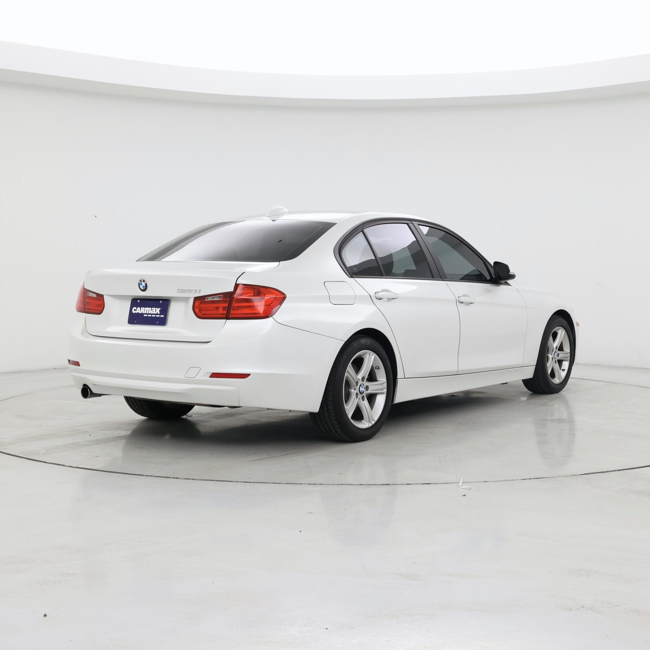 Thumbnail: 2015 BMW 3 Series - 8