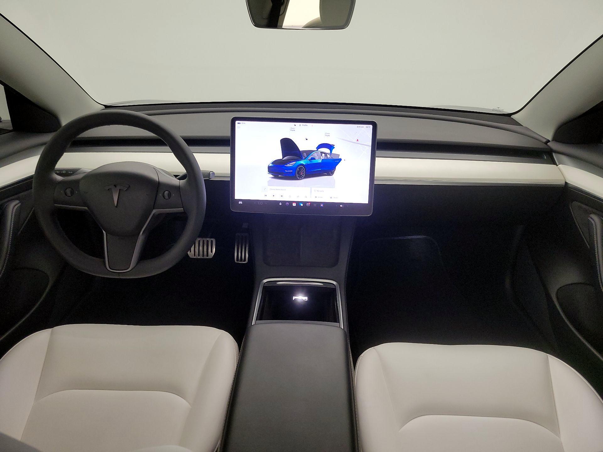 Thumbnail: 2022 Tesla Model 3 - 9