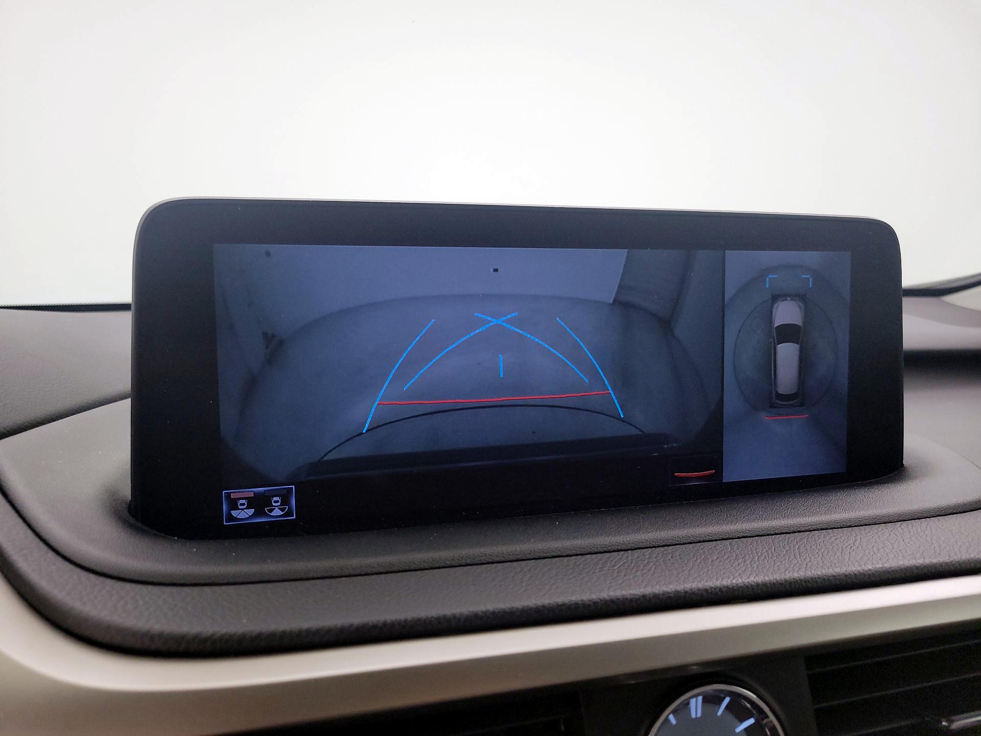 Thumbnail: 2022 Lexus RX - 15