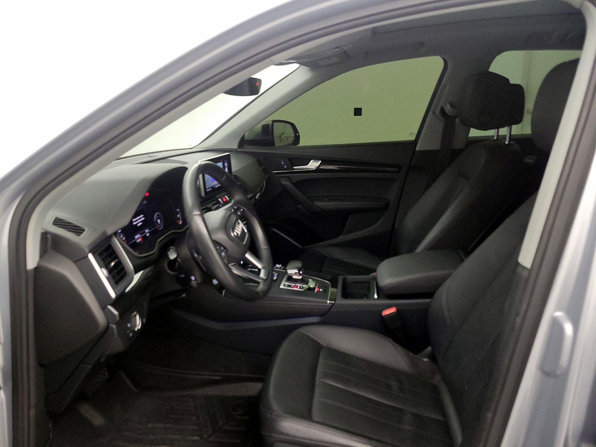 Thumbnail: 2019 Audi Q5 - 11