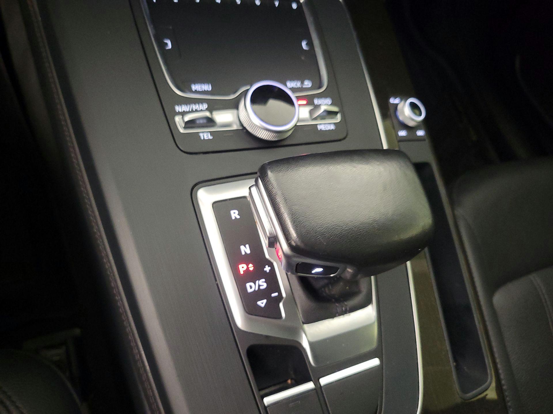 Thumbnail: 2019 Audi Q5 - 17