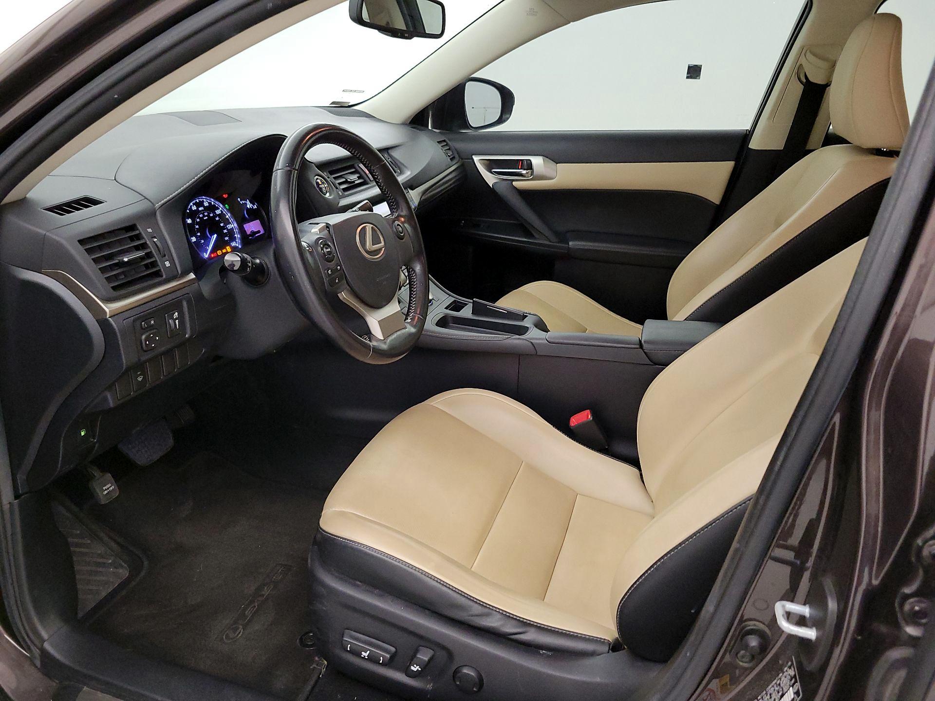 Thumbnail: 2015 Lexus CT - 11