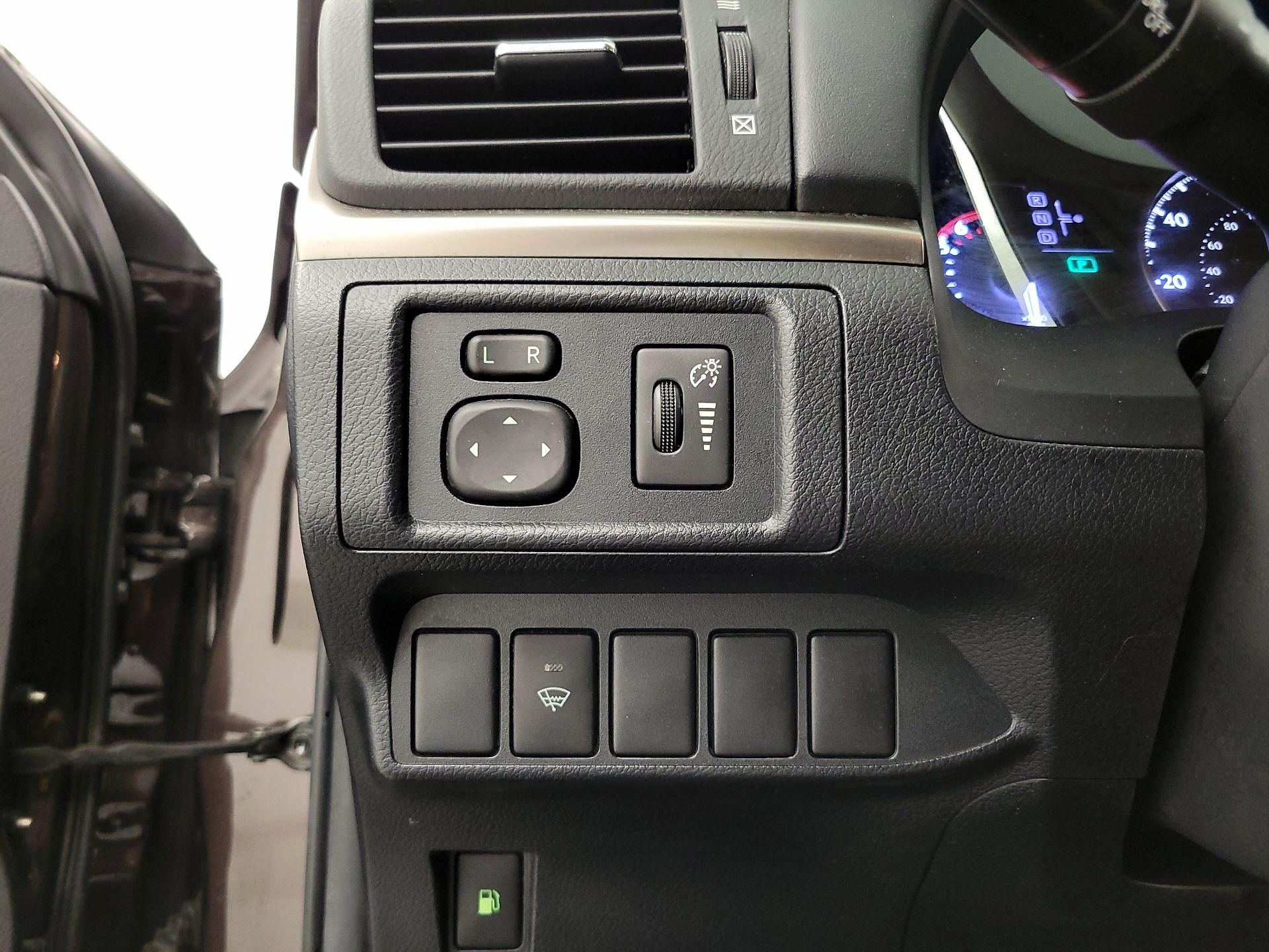 Thumbnail: 2015 Lexus CT - 13