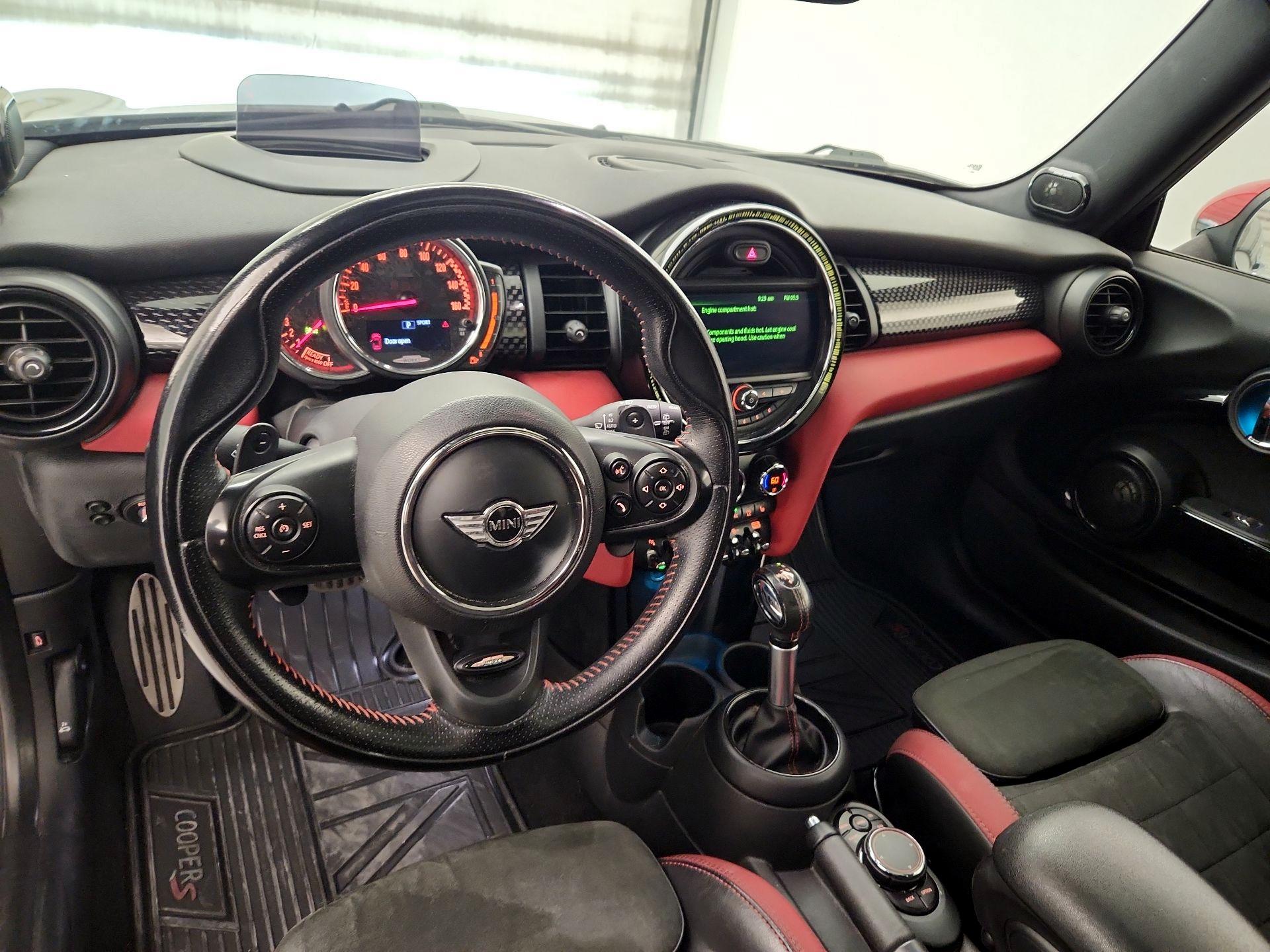 Thumbnail: 2018 MINI Cooper Hardtop - 9