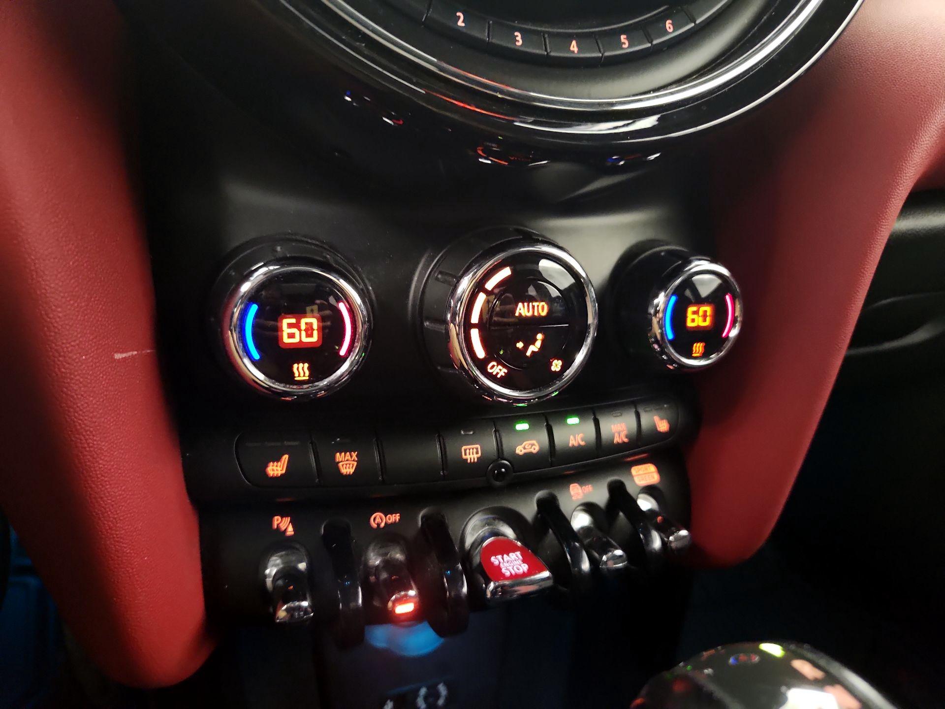 Thumbnail: 2018 MINI Cooper Hardtop - 16