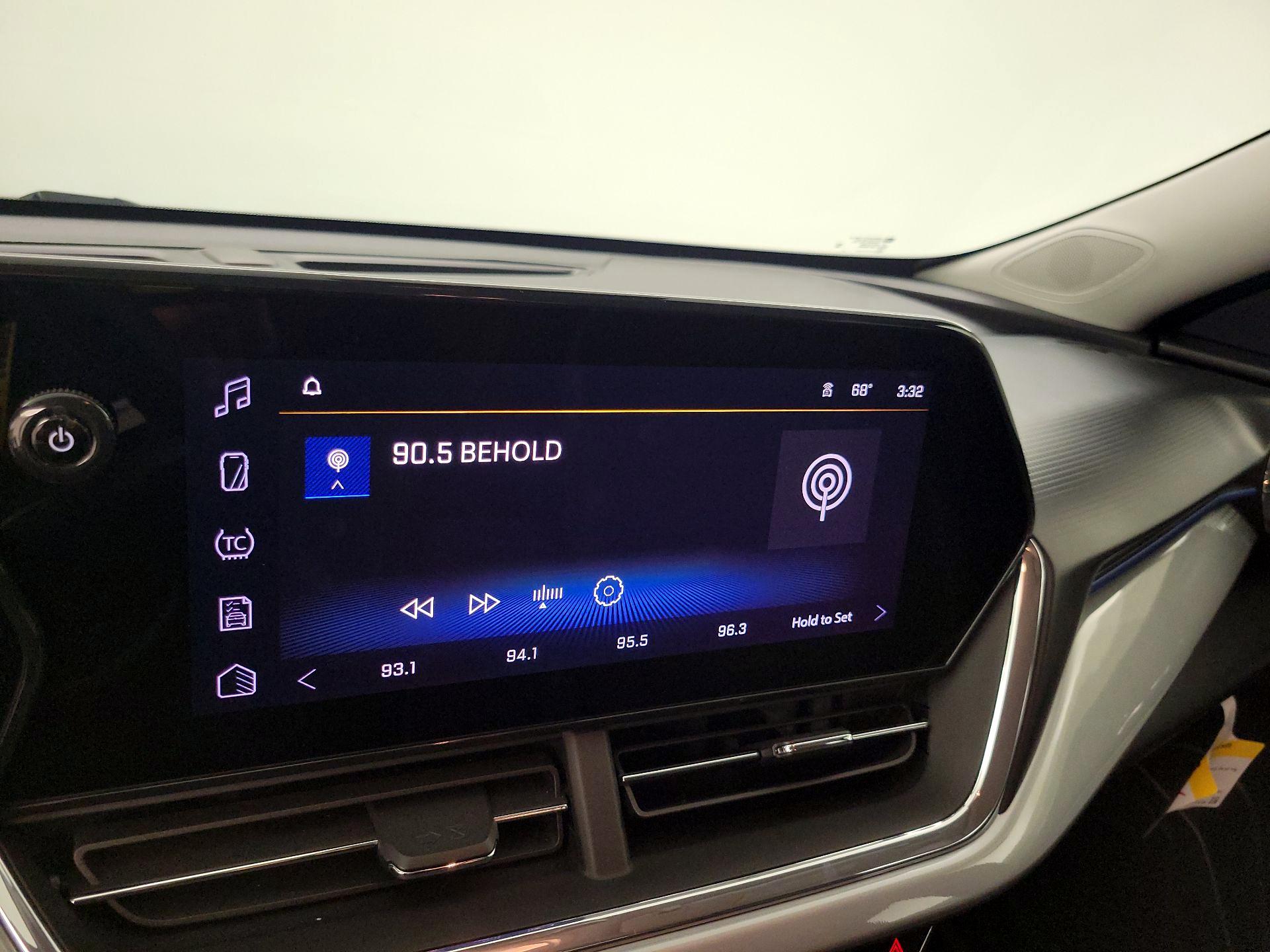 Thumbnail: 2024 Chevrolet Trax - 15