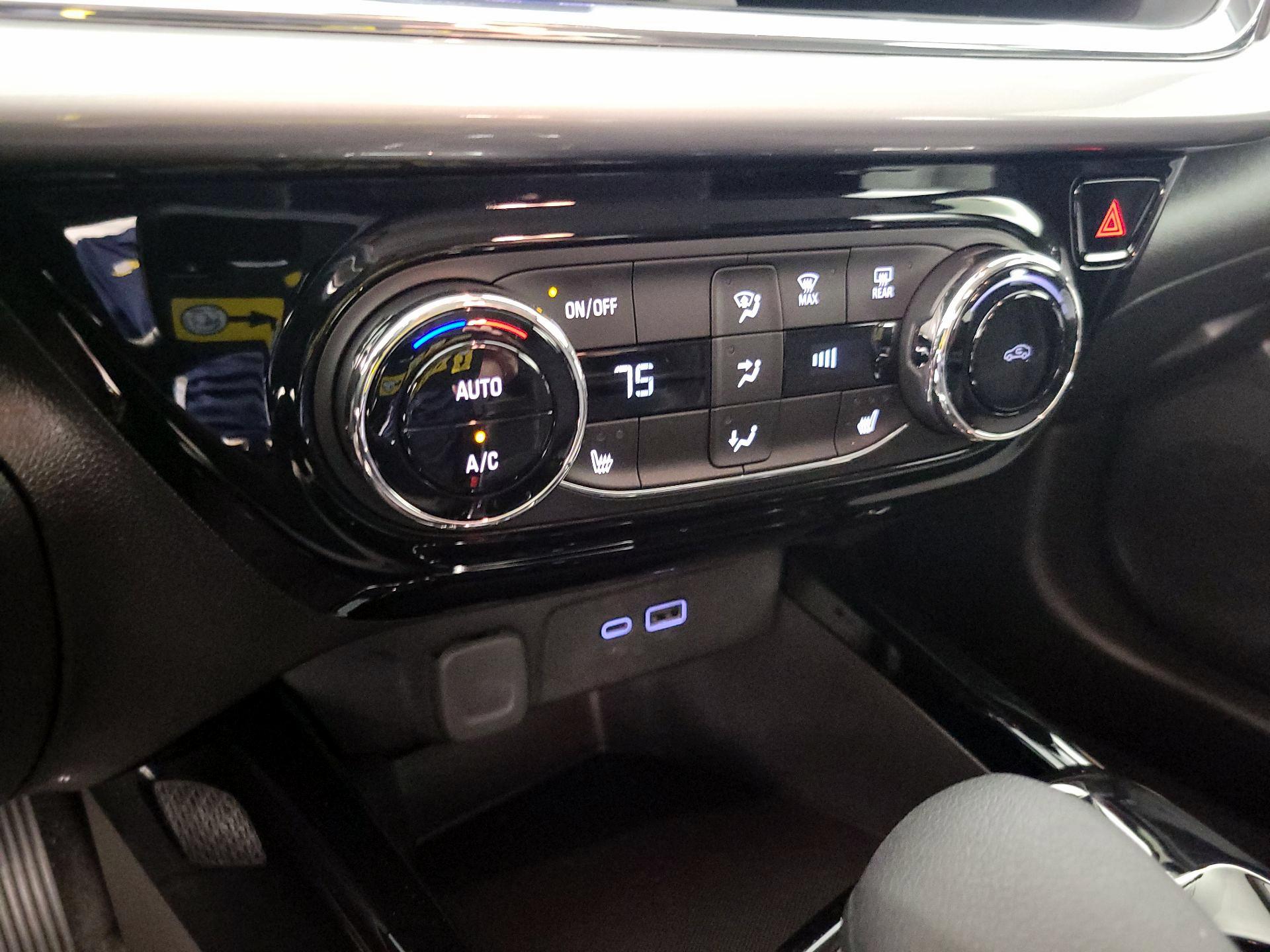 Thumbnail: 2024 Chevrolet Trax - 16