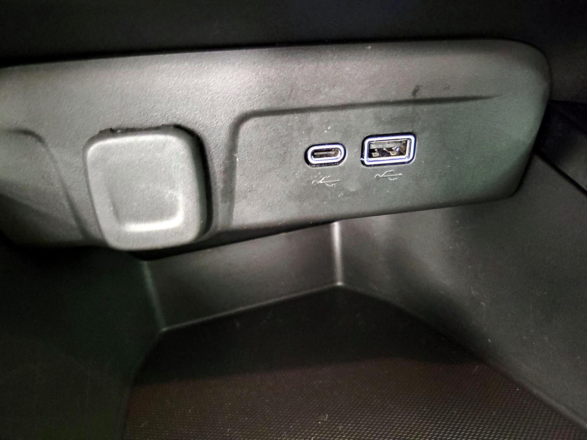 Thumbnail: 2024 Chevrolet Trax - 18