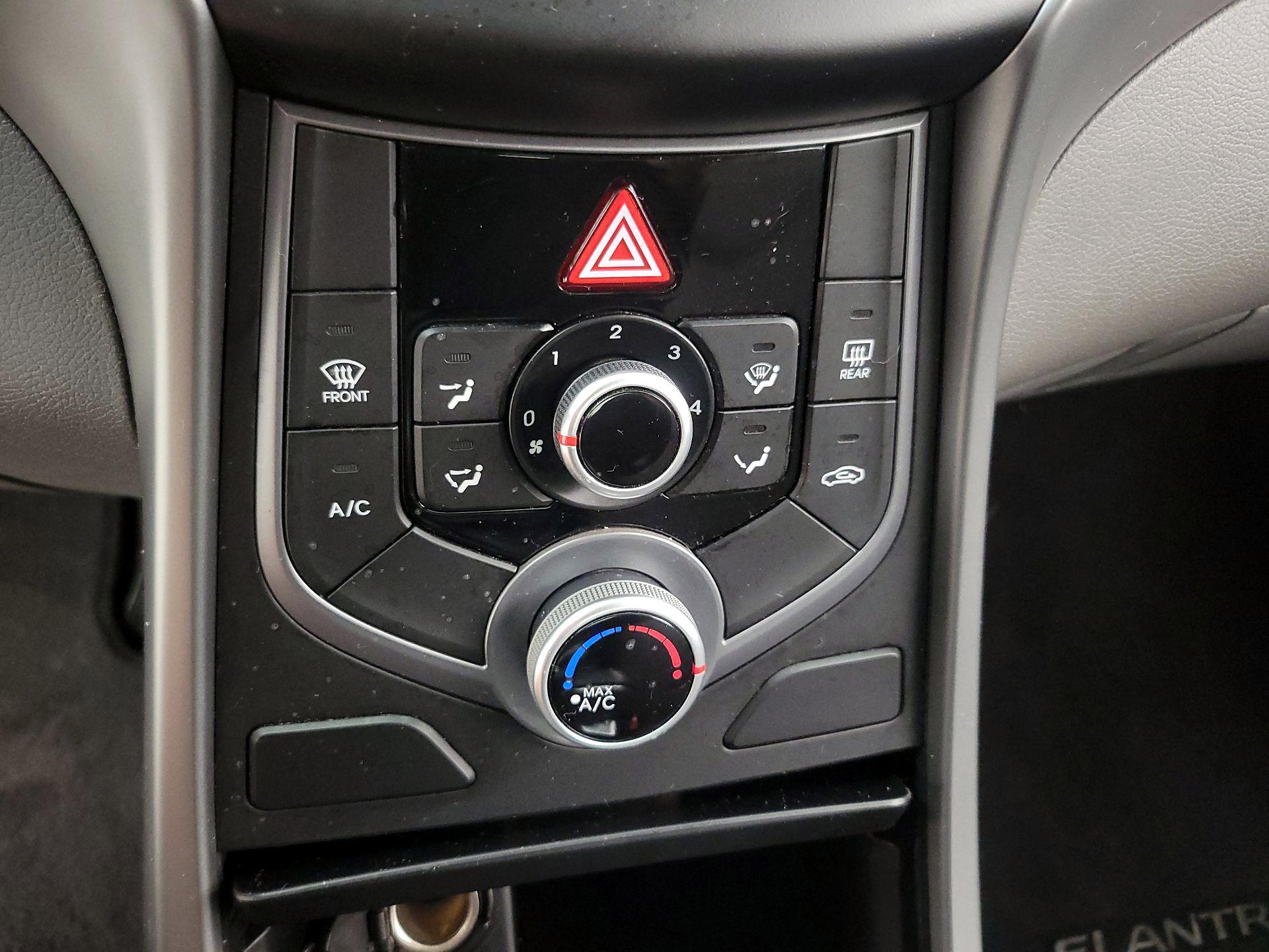 Thumbnail: 2014 Hyundai Elantra - 15