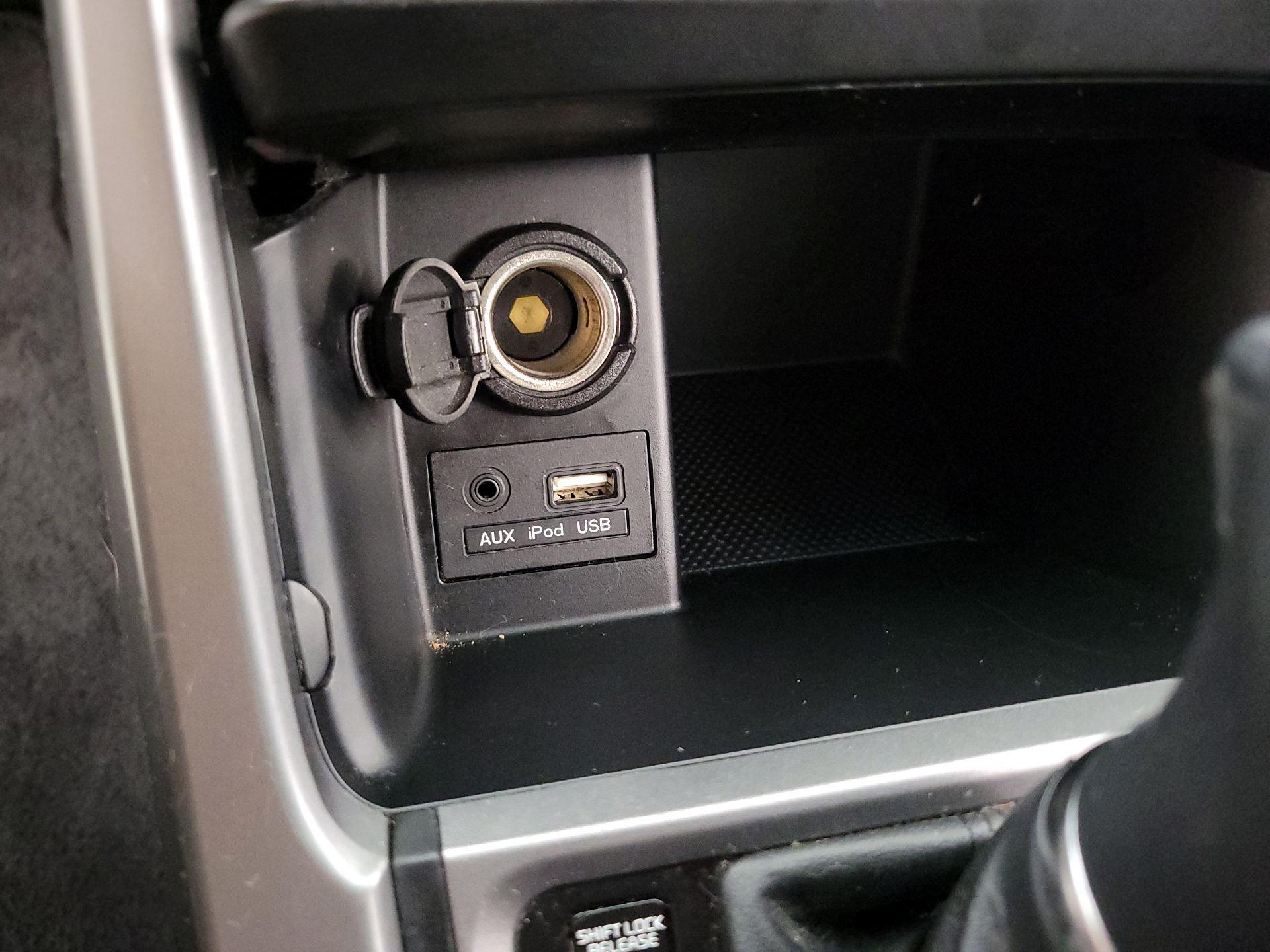 Thumbnail: 2014 Hyundai Elantra - 17