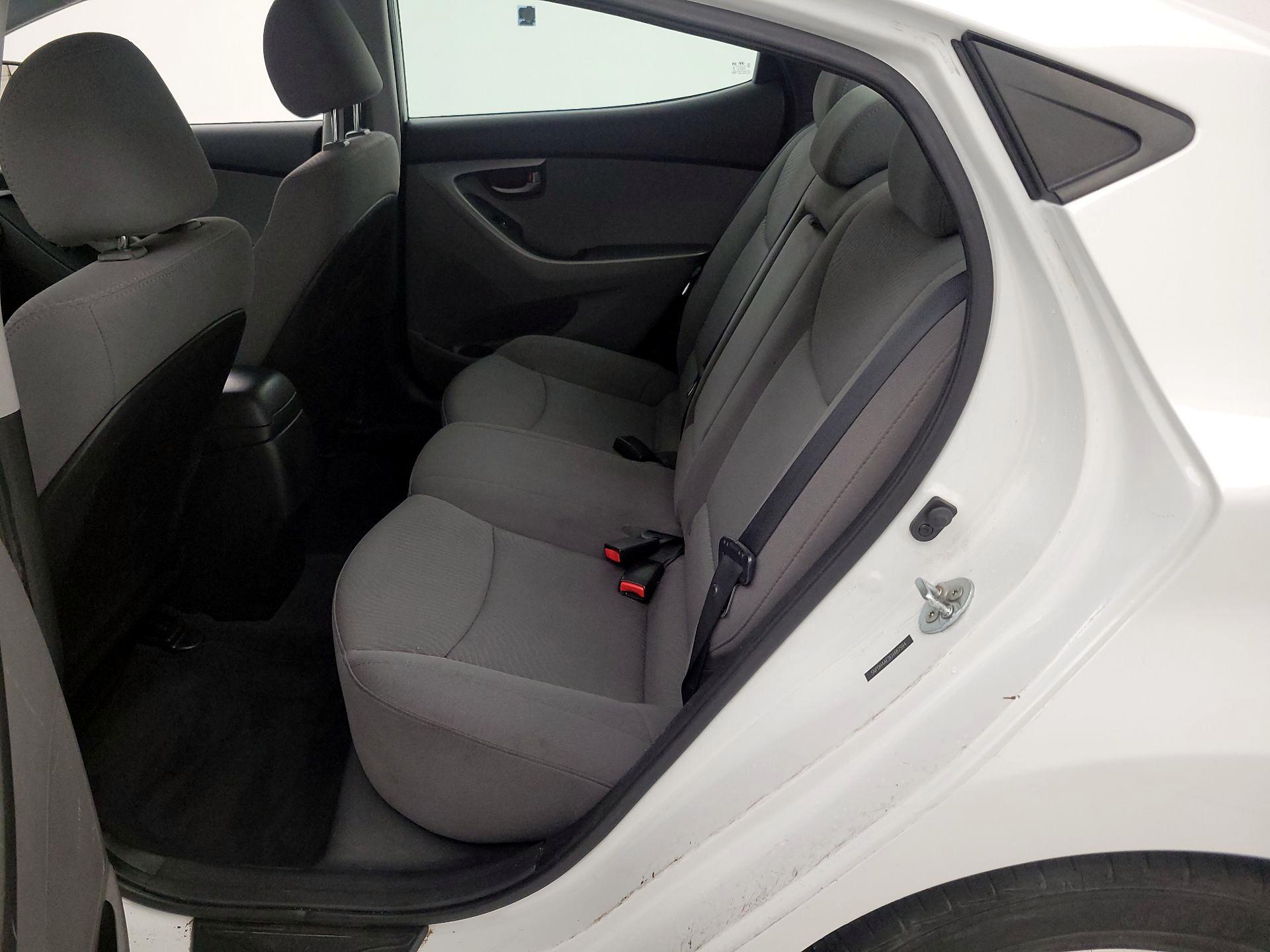 Thumbnail: 2014 Hyundai Elantra - 18