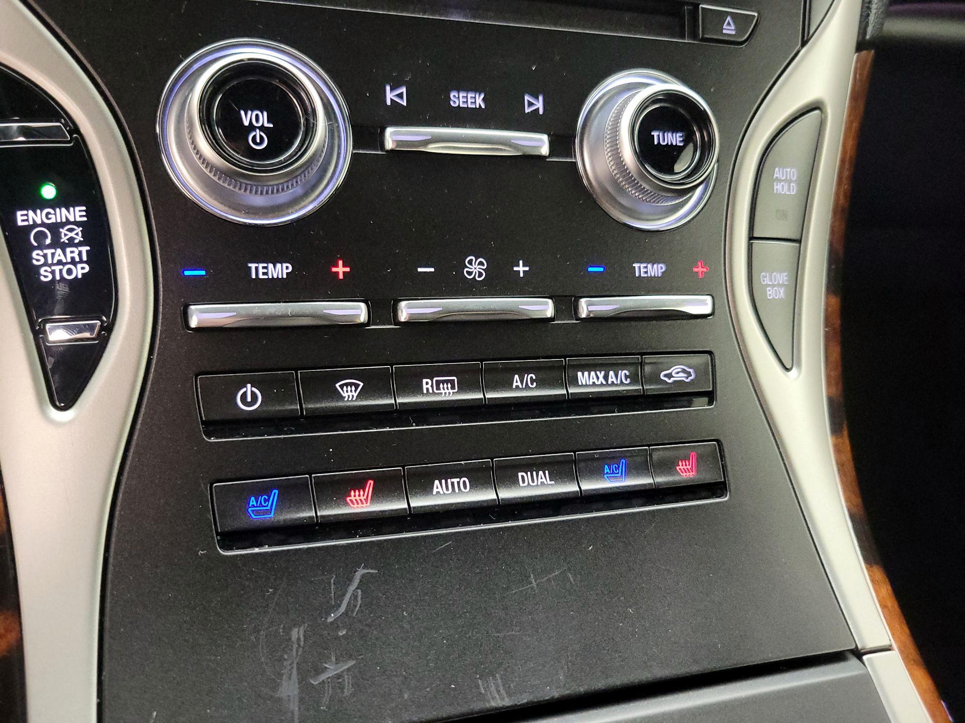 Thumbnail: 2018 Lincoln MKX - 17