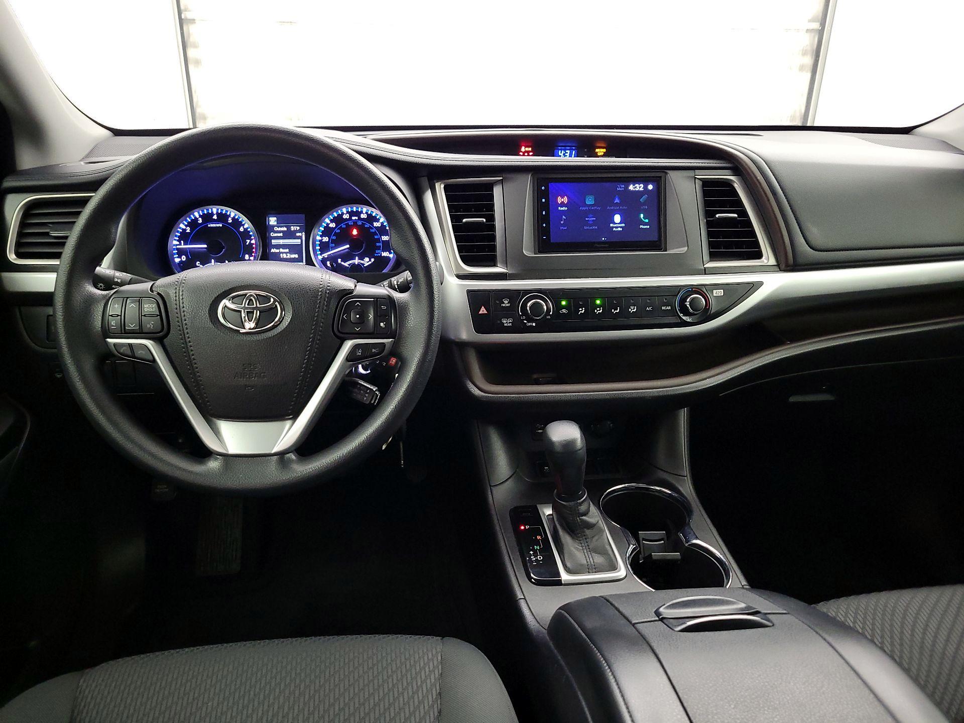 Thumbnail: 2018 Toyota Highlander - 9