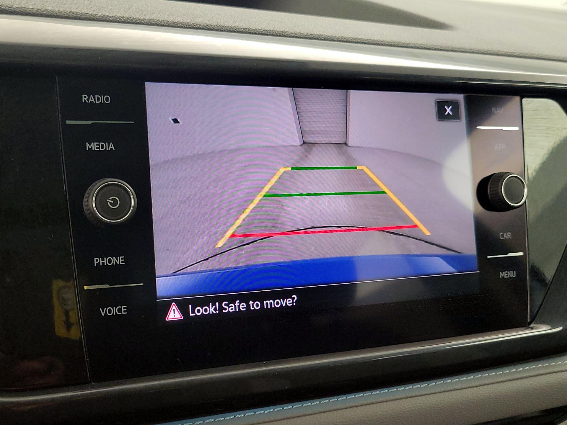 Thumbnail: 2022 Volkswagen Taos - 15