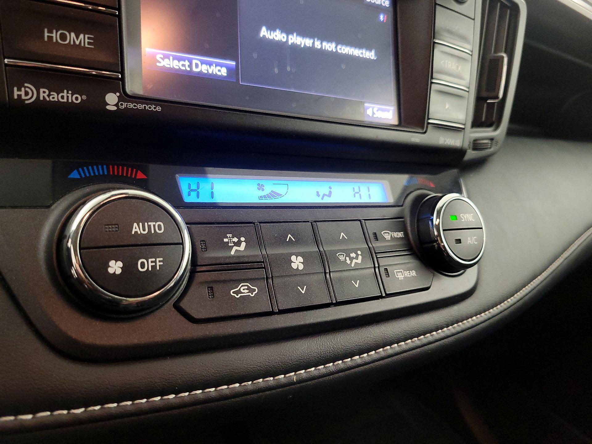 Thumbnail: 2018 Toyota RAV4 - 16