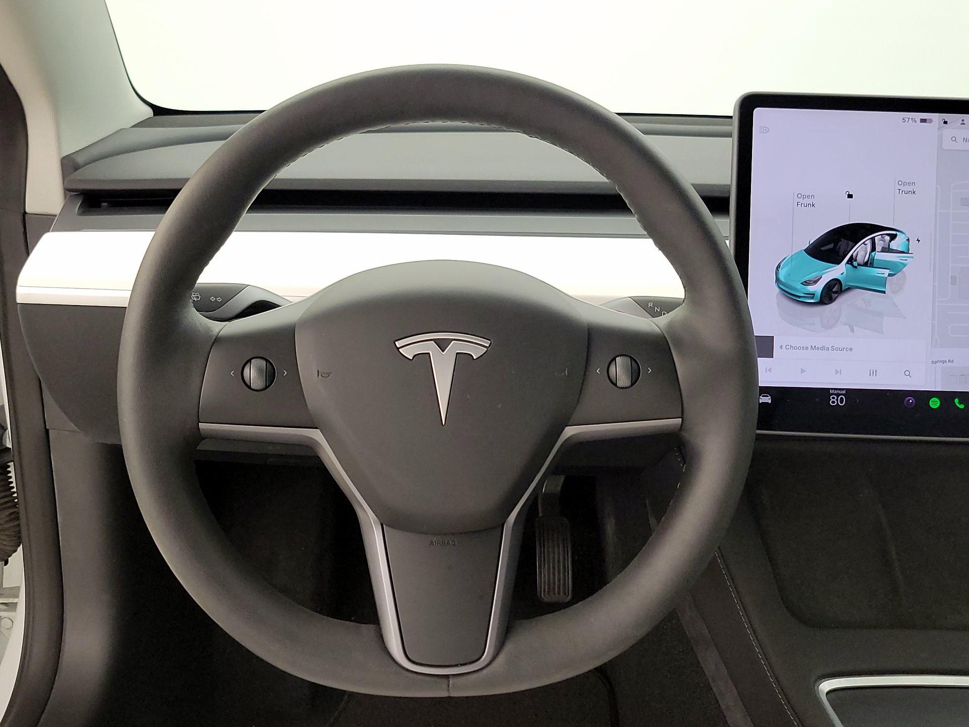 Thumbnail: 2023 Tesla Model 3 - 10