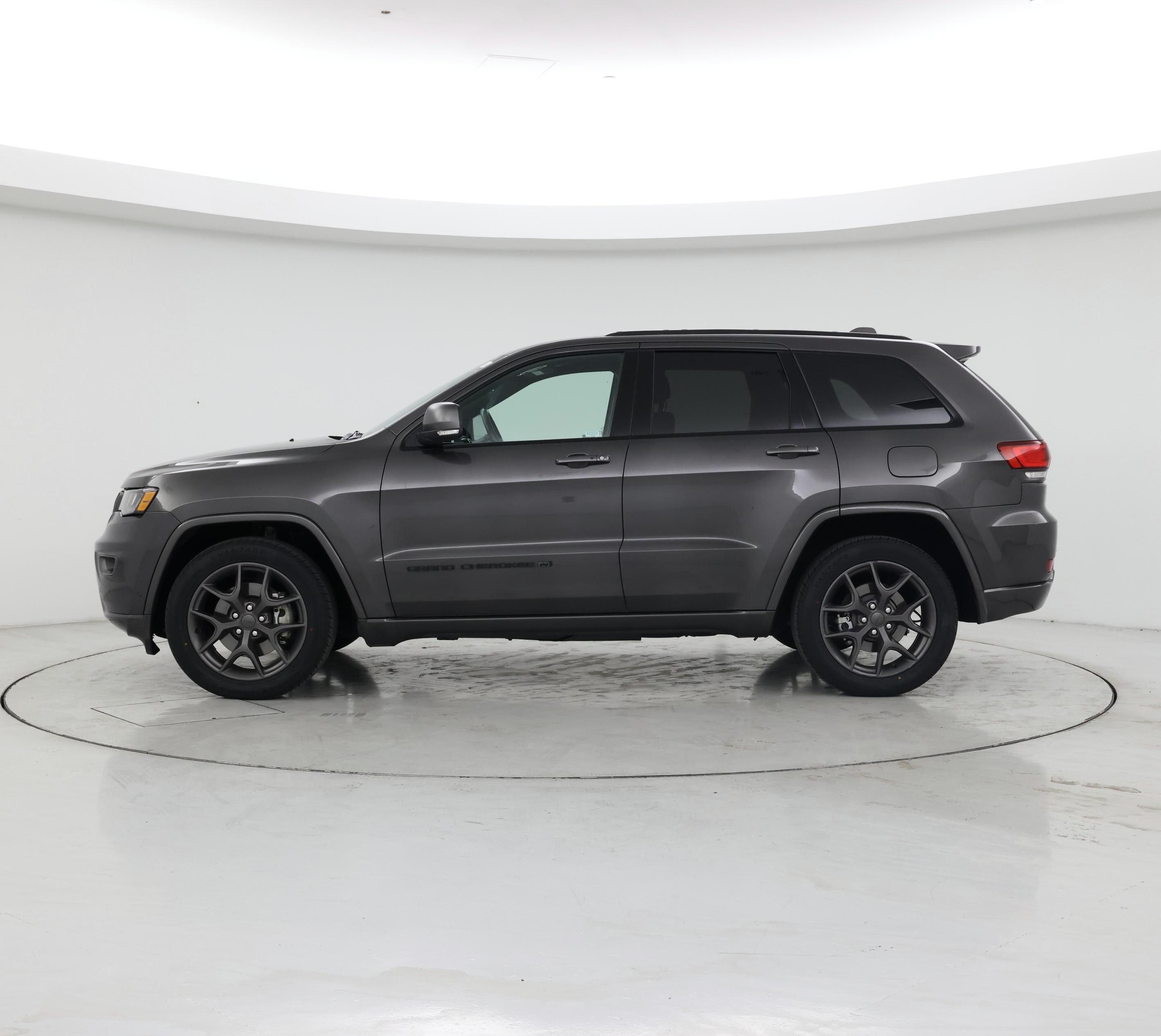 Thumbnail: 2021 Jeep Grand Cherokee - 3