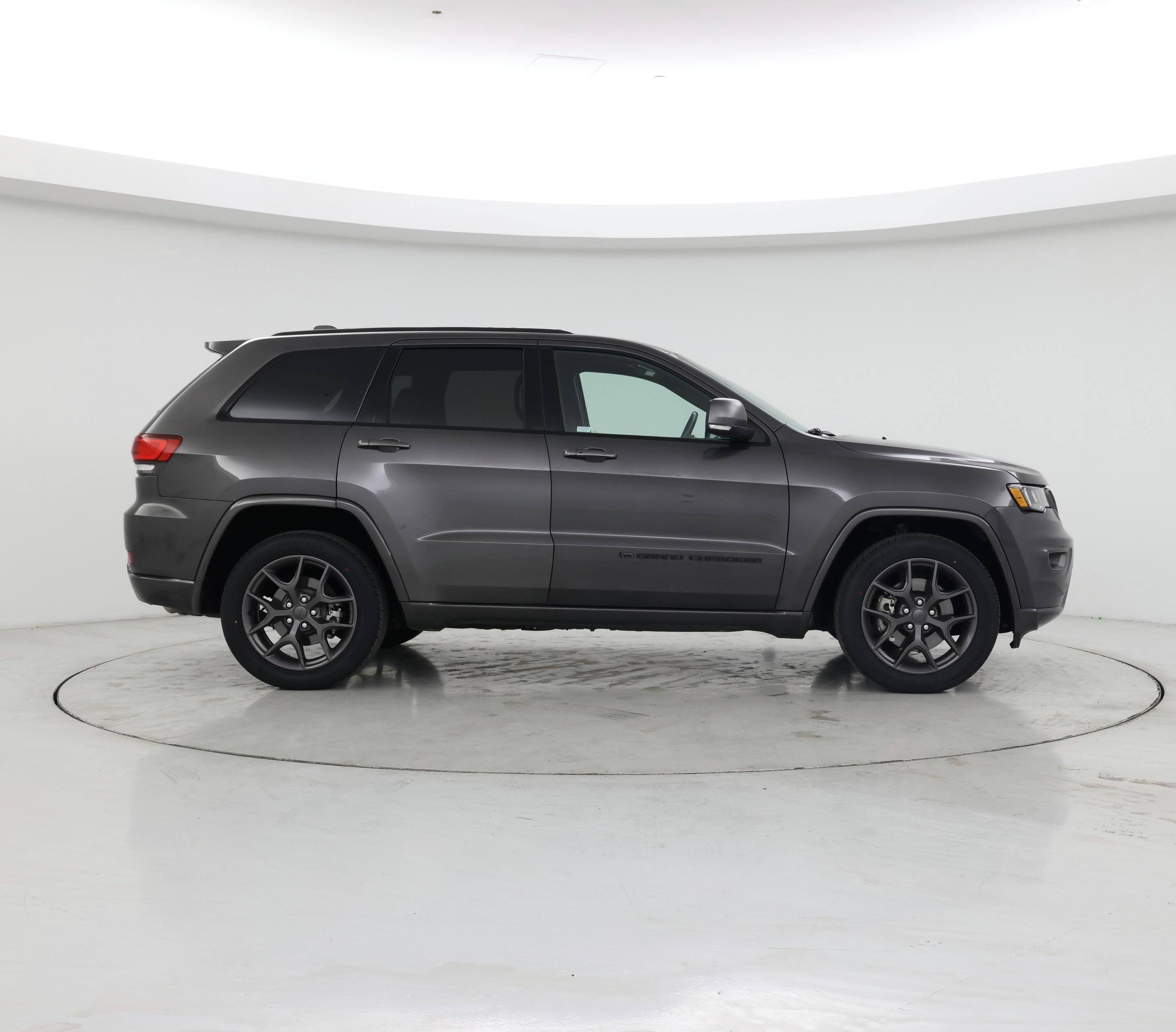 Thumbnail: 2021 Jeep Grand Cherokee - 7