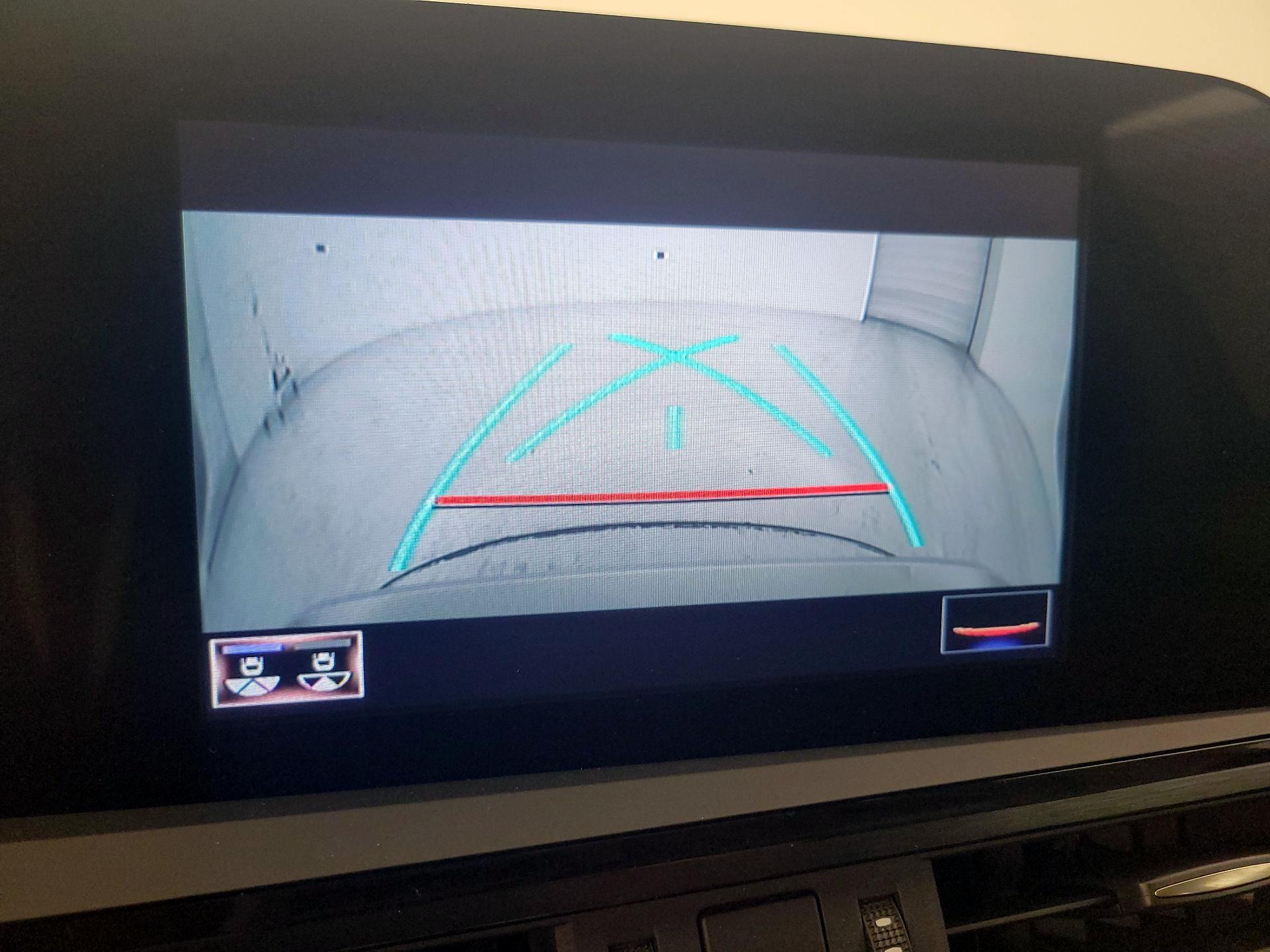 Thumbnail: 2022 Lexus ES - 14