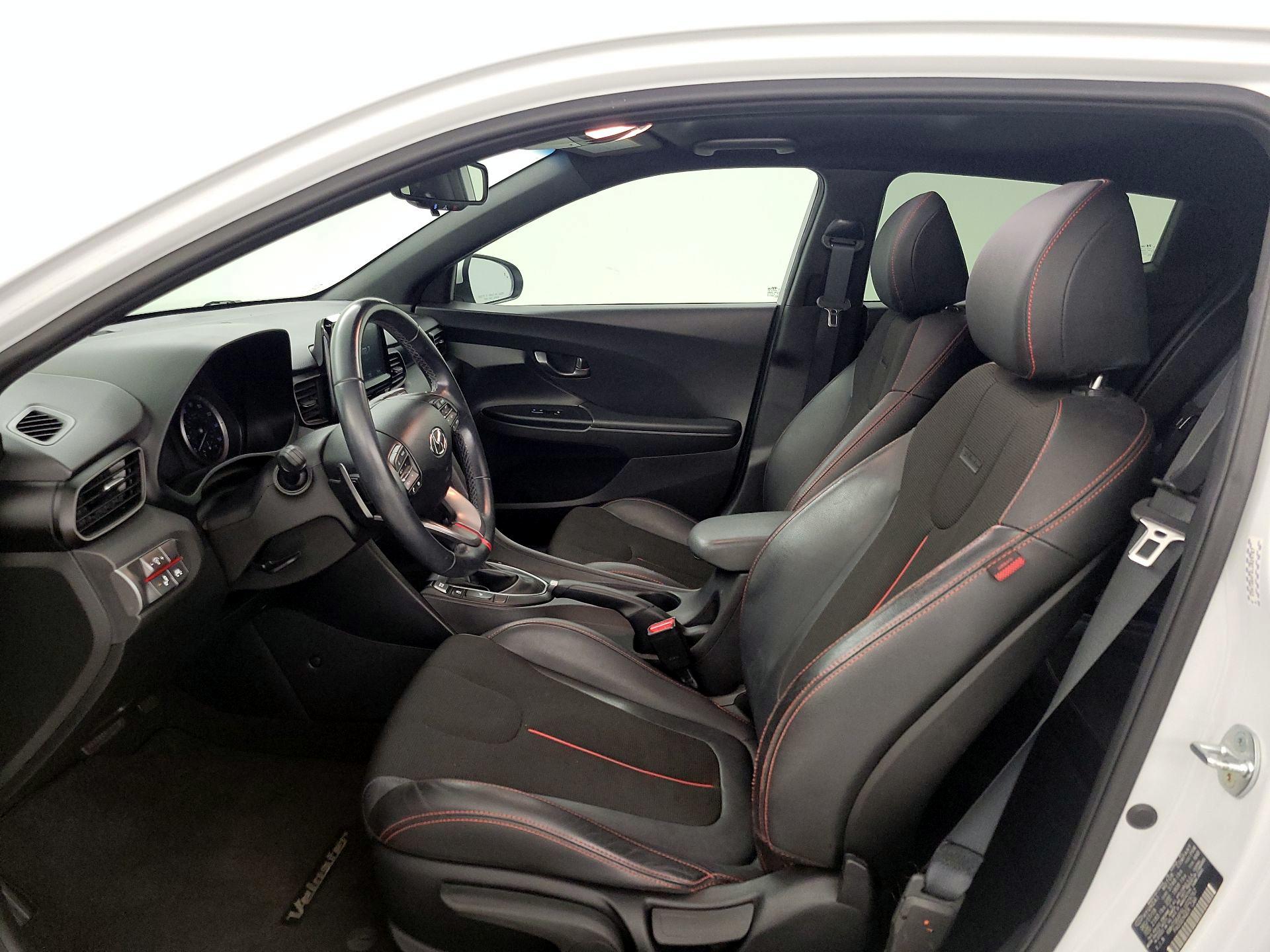 Thumbnail: 2020 Hyundai Veloster - 11