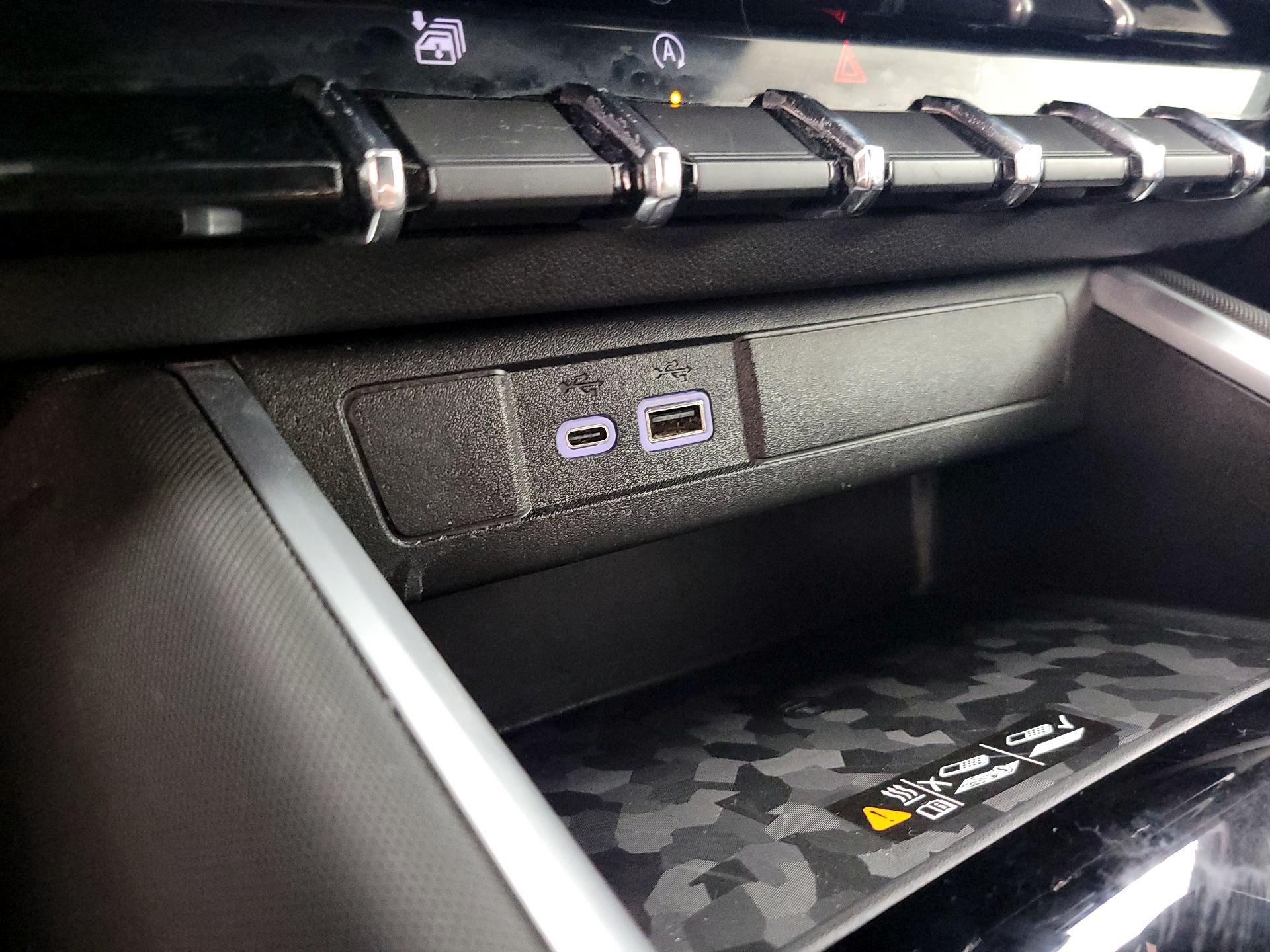 Thumbnail: 2024 Chevrolet Colorado - 19