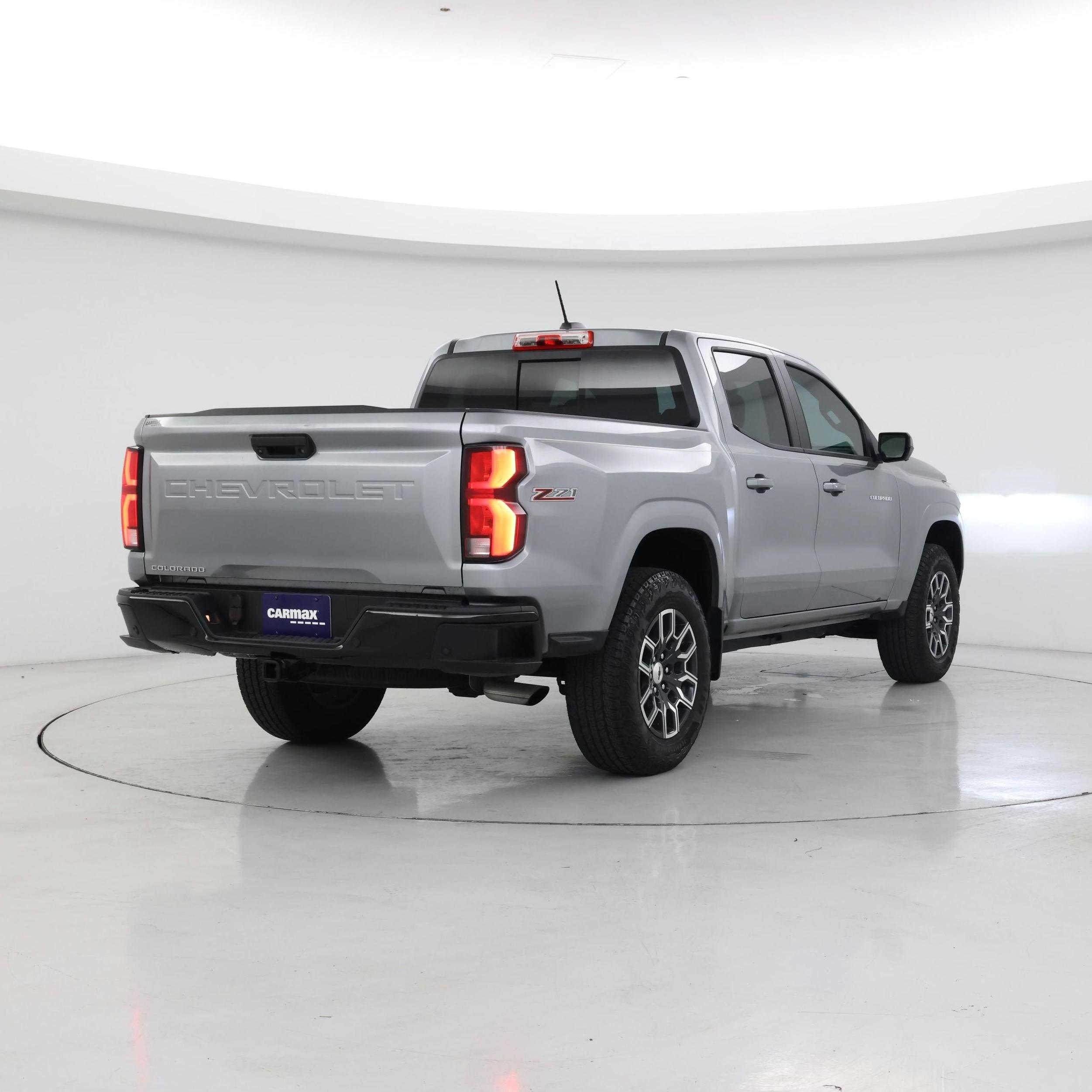 Thumbnail: 2024 Chevrolet Colorado - 8