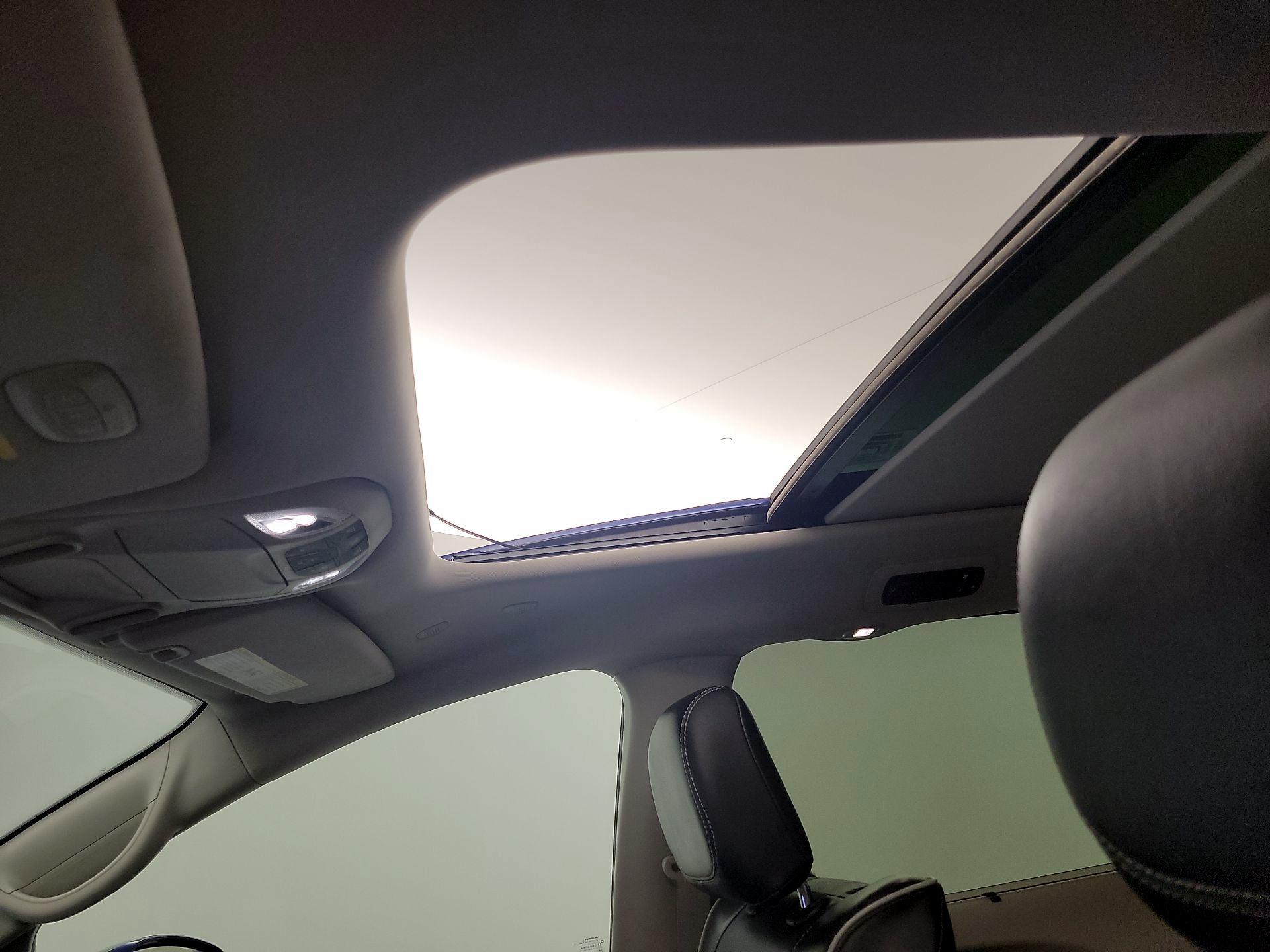 Thumbnail: 2021 Chrysler Pacifica - 20