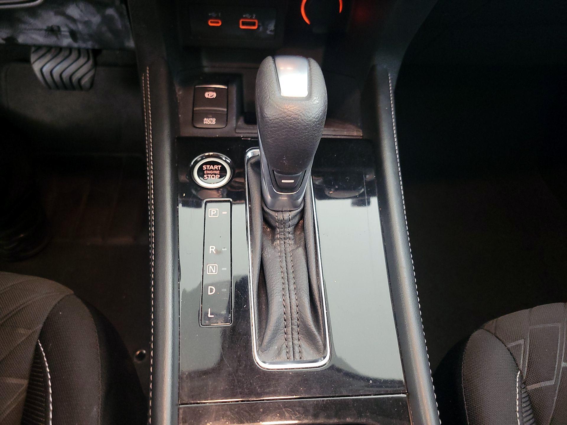 Thumbnail: 2021 Nissan Kicks - 17