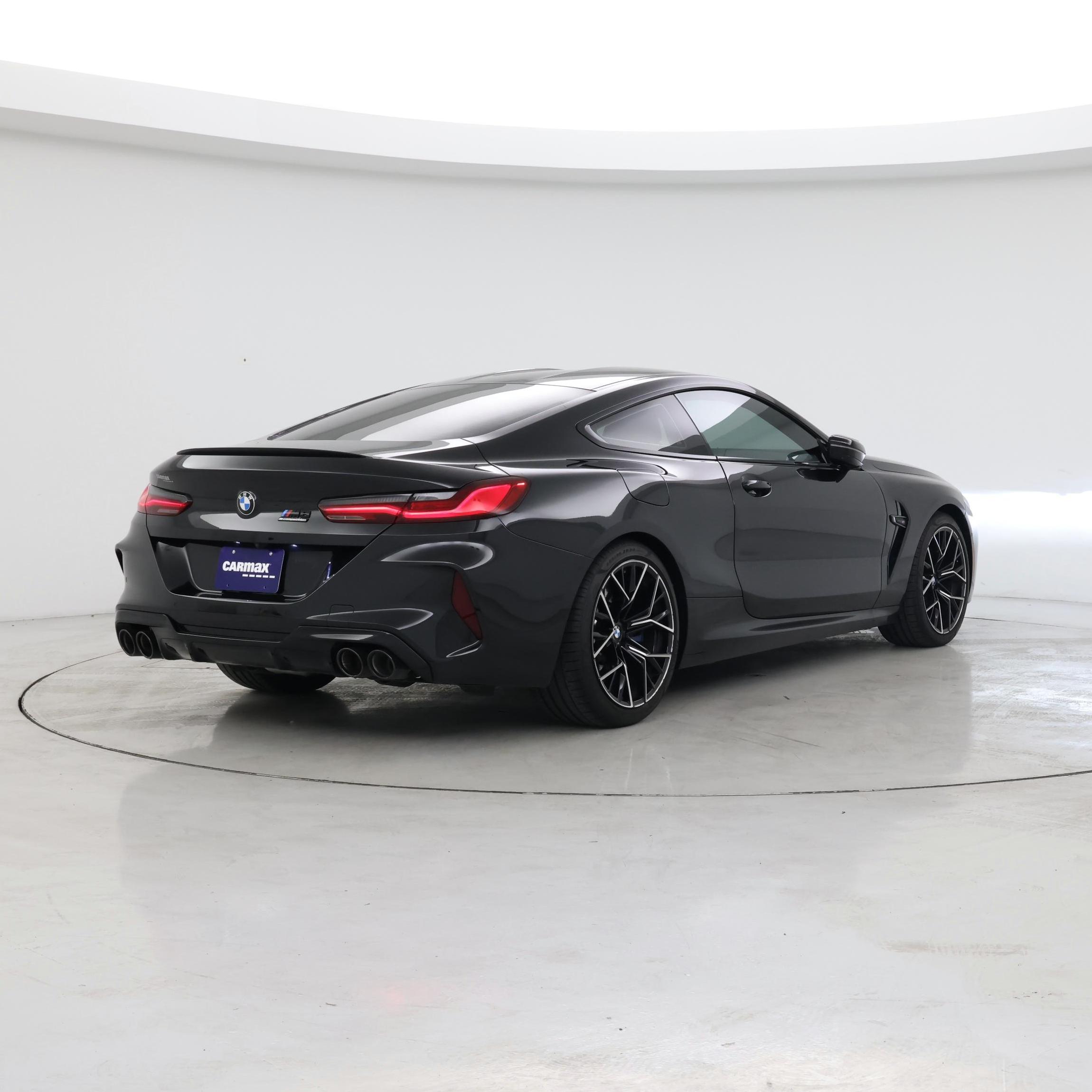 Thumbnail: 2023 BMW M8 - 8