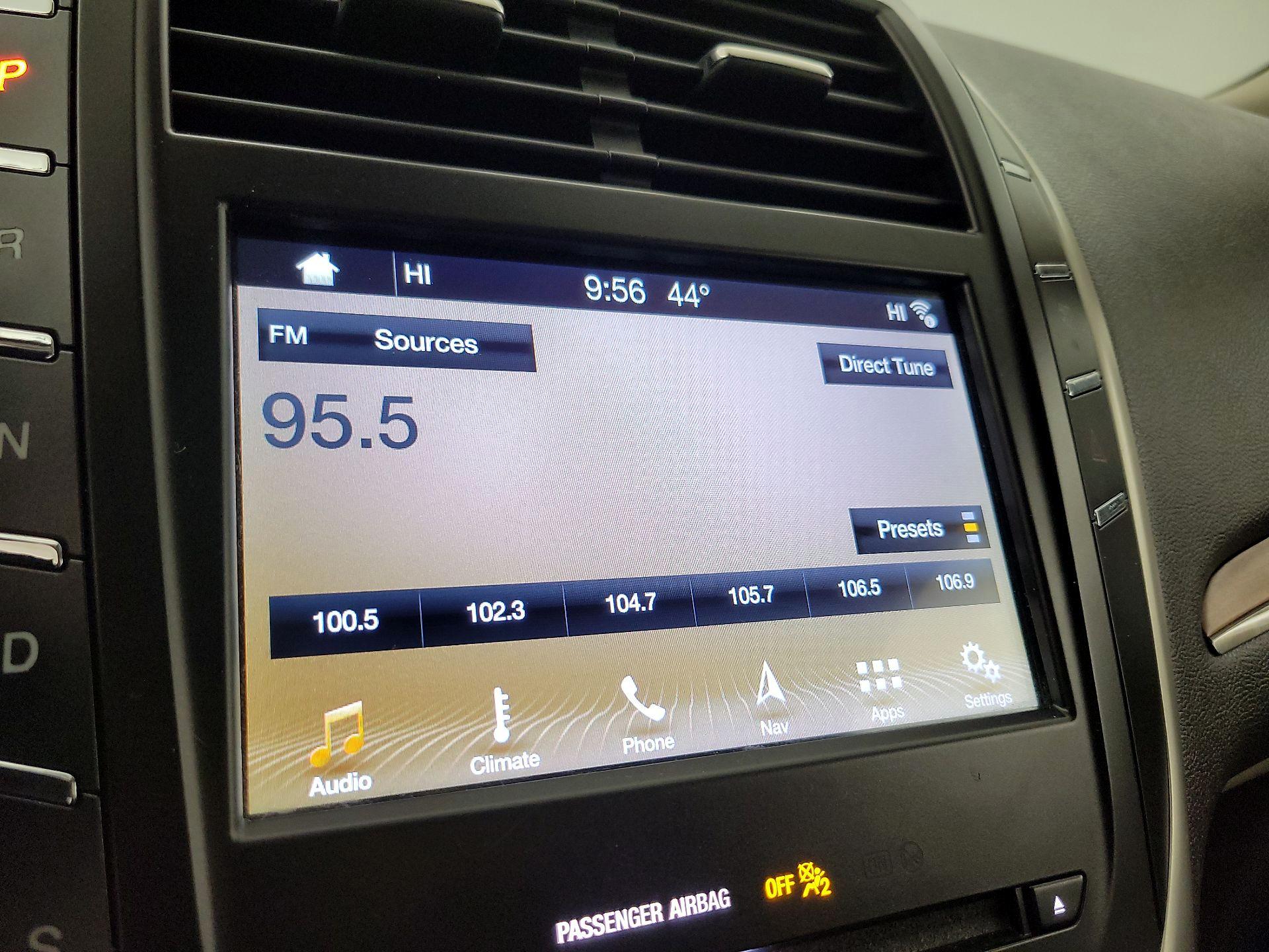 Thumbnail: 2019 Lincoln MKC - 16