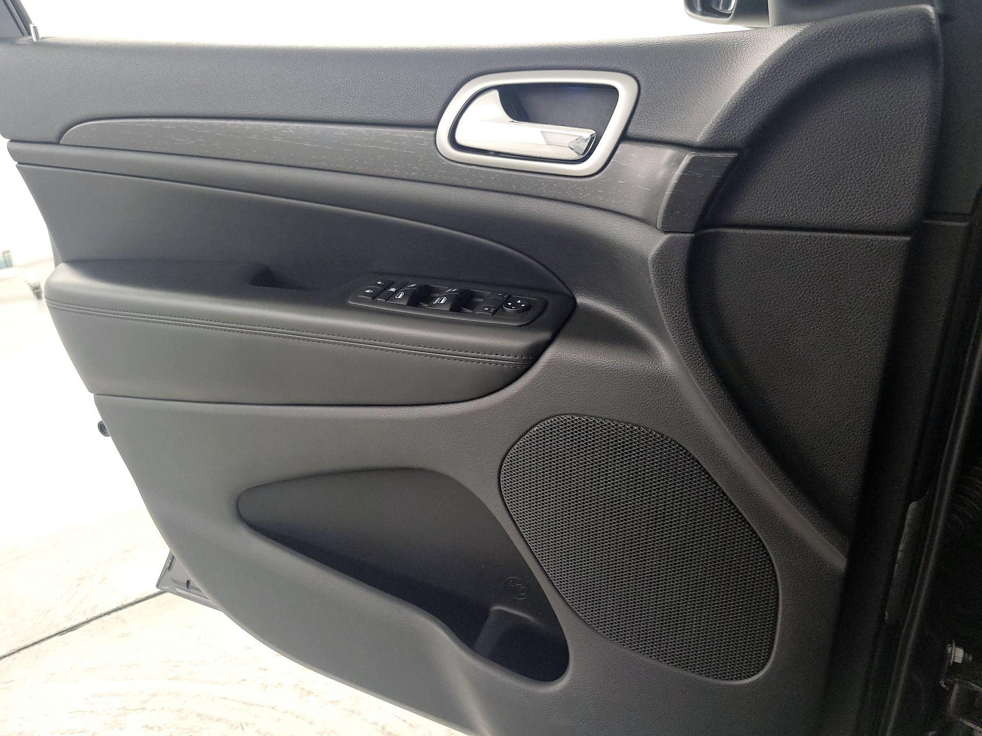 Thumbnail: 2018 Jeep Grand Cherokee - 12