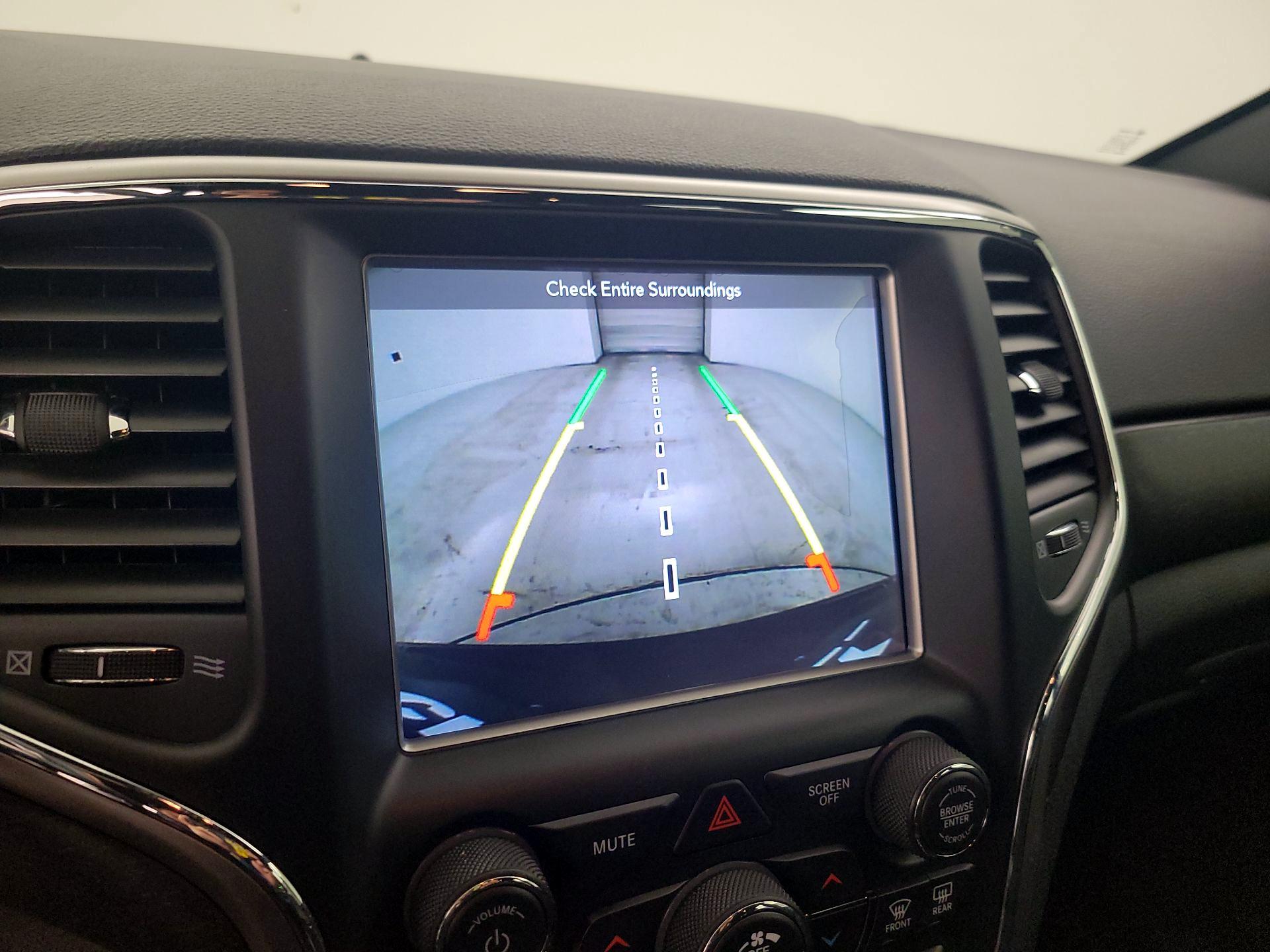 Thumbnail: 2018 Jeep Grand Cherokee - 15