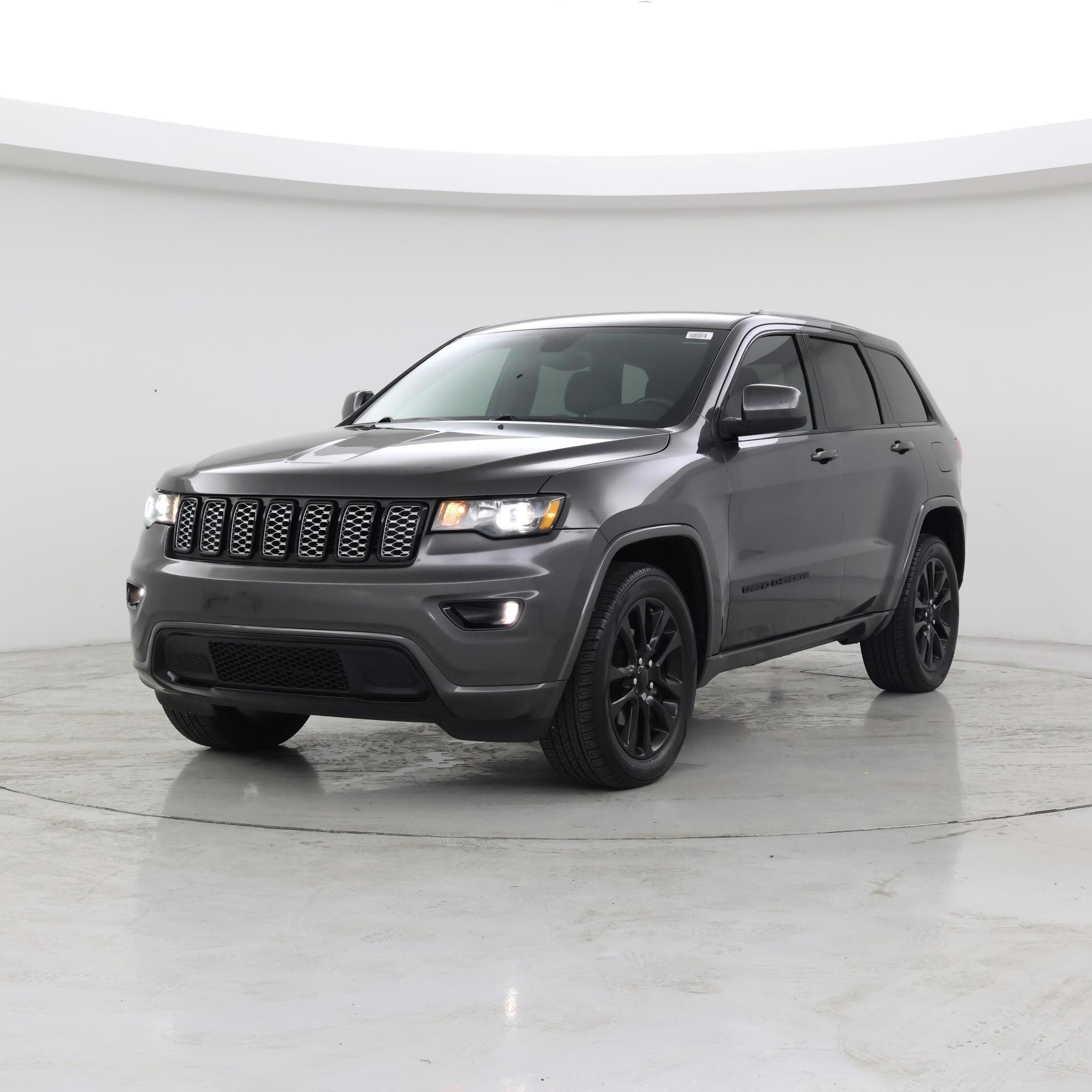Thumbnail: 2018 Jeep Grand Cherokee - 4