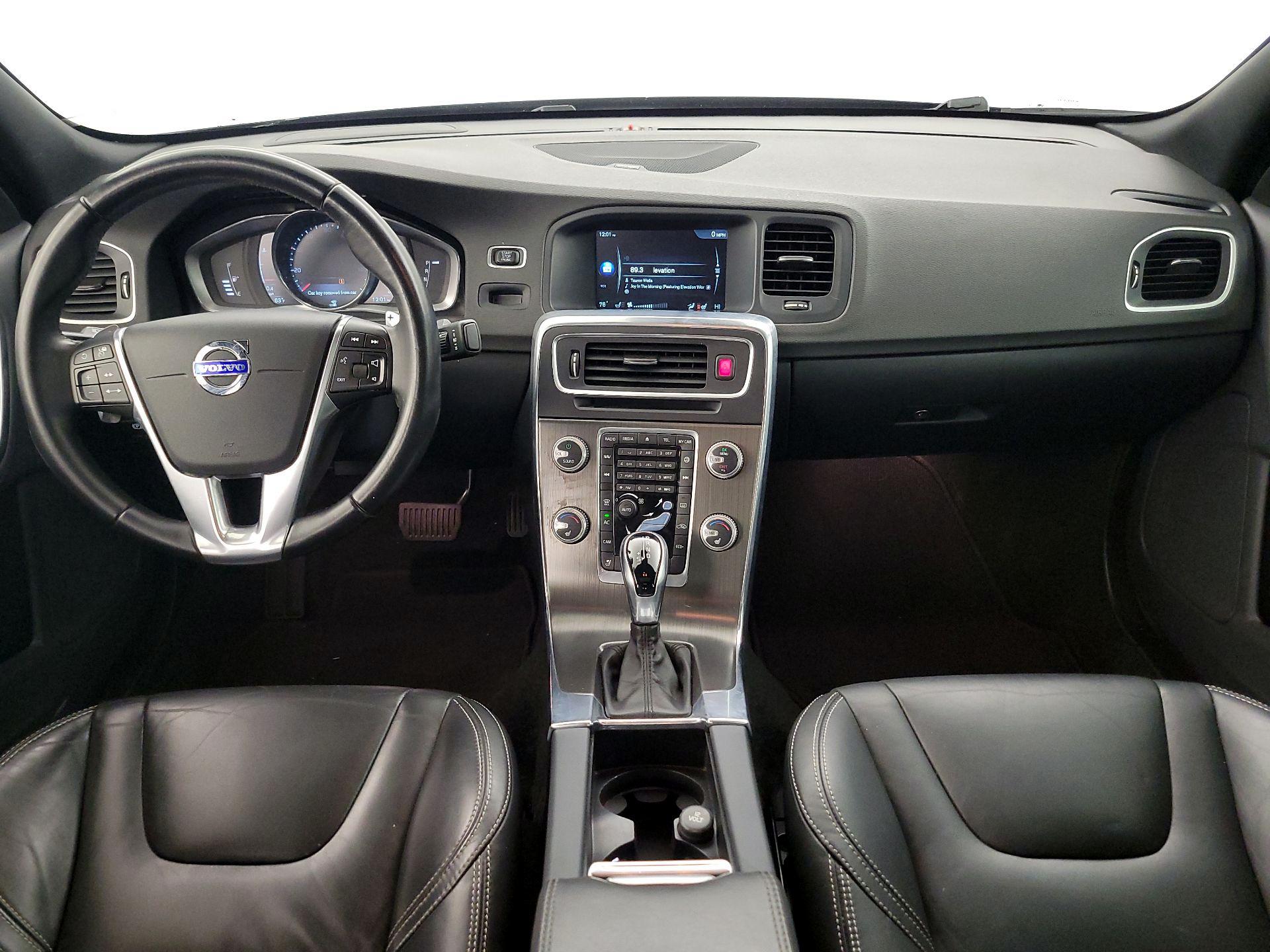 Thumbnail: 2015 Volvo S60 - 9