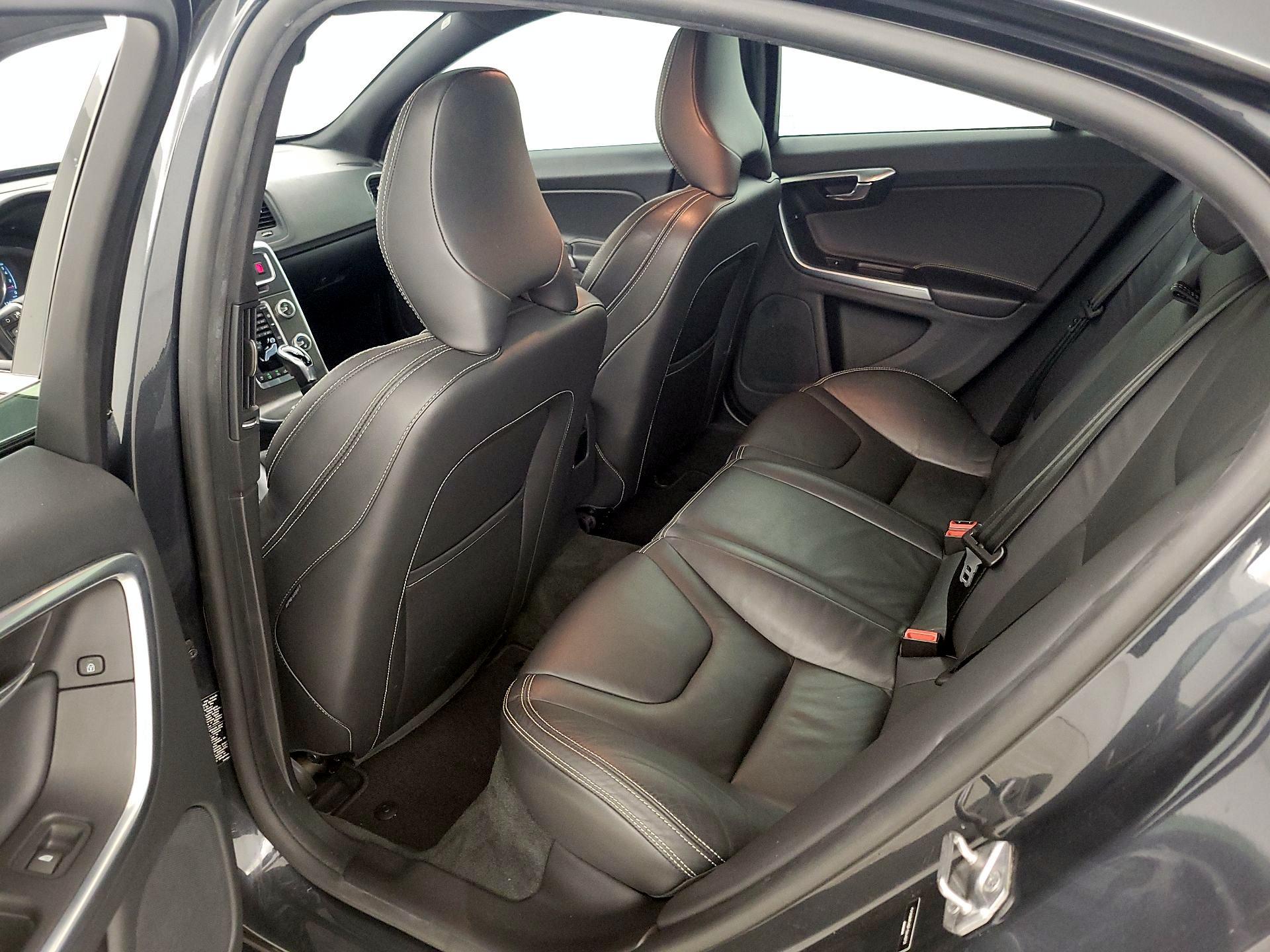 Thumbnail: 2015 Volvo S60 - 20