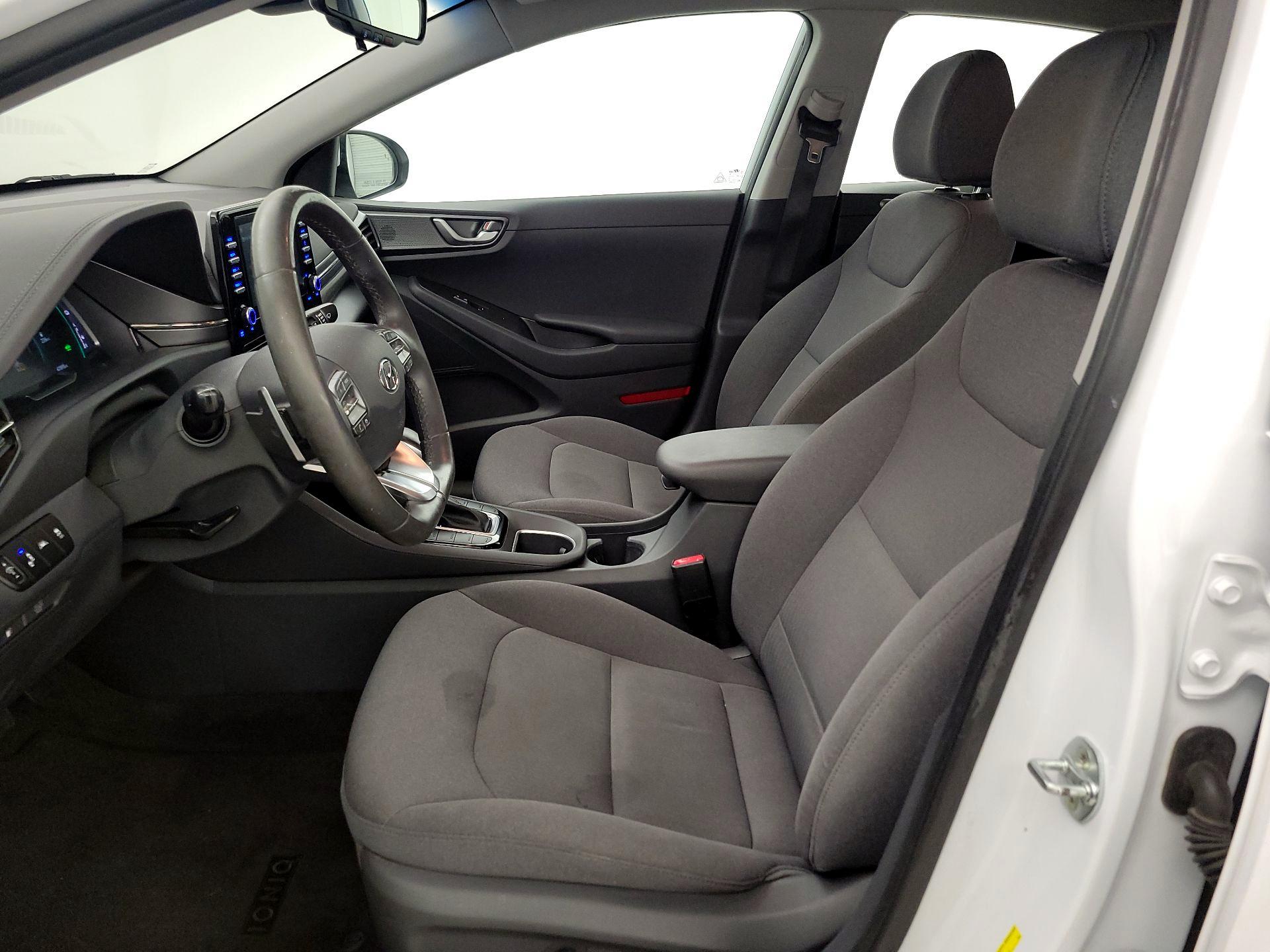 Thumbnail: 2020 Hyundai Ioniq - 11