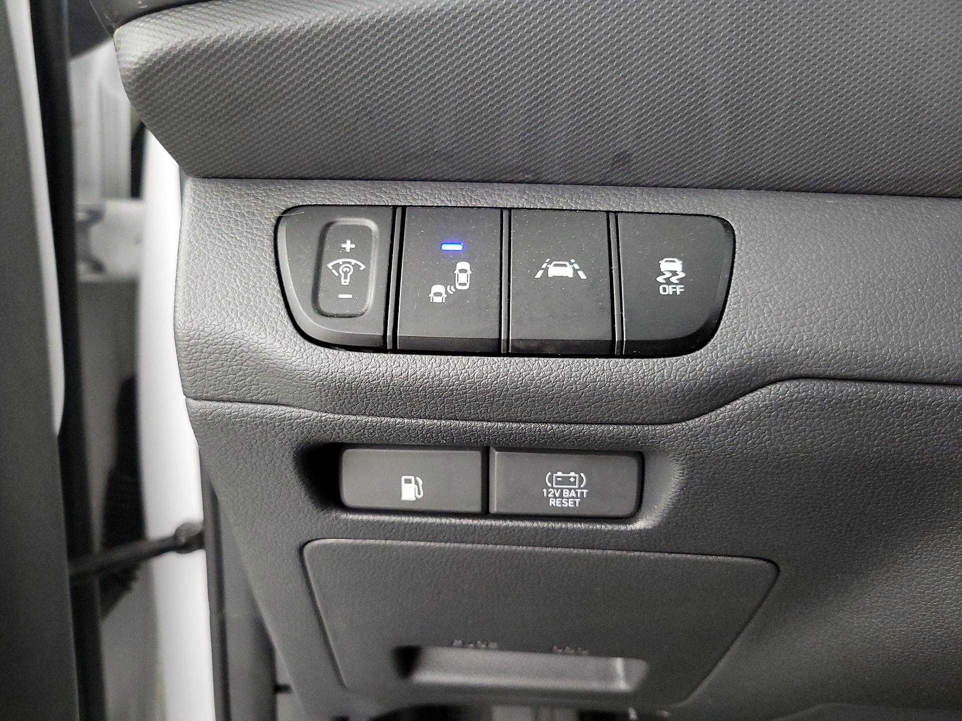 Thumbnail: 2020 Hyundai Ioniq - 13