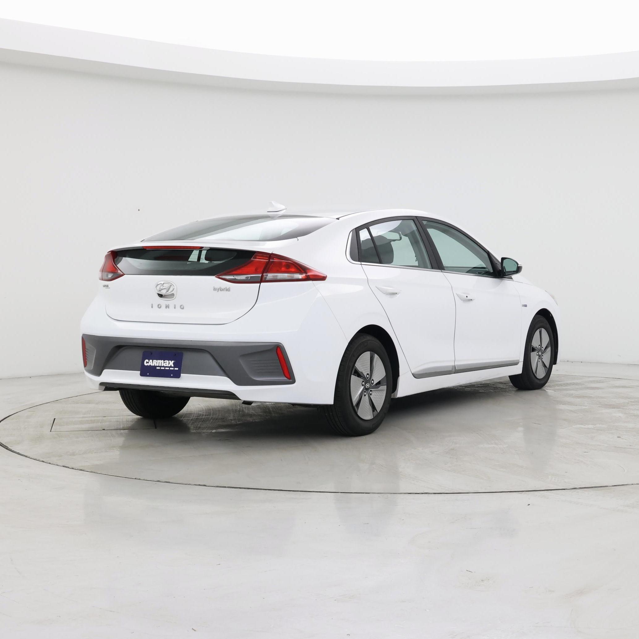 Thumbnail: 2020 Hyundai Ioniq - 8