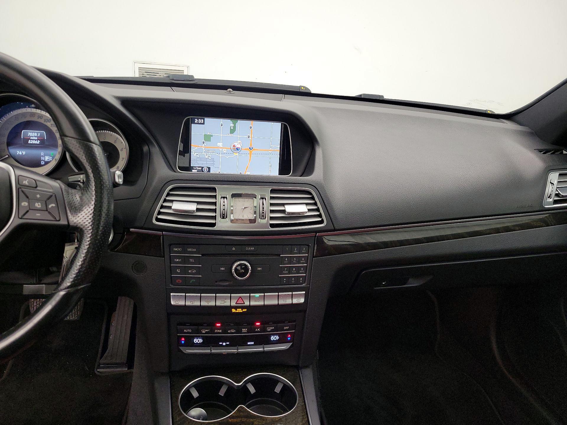 Thumbnail: 2016 Mercedes-Benz E-Class - 9