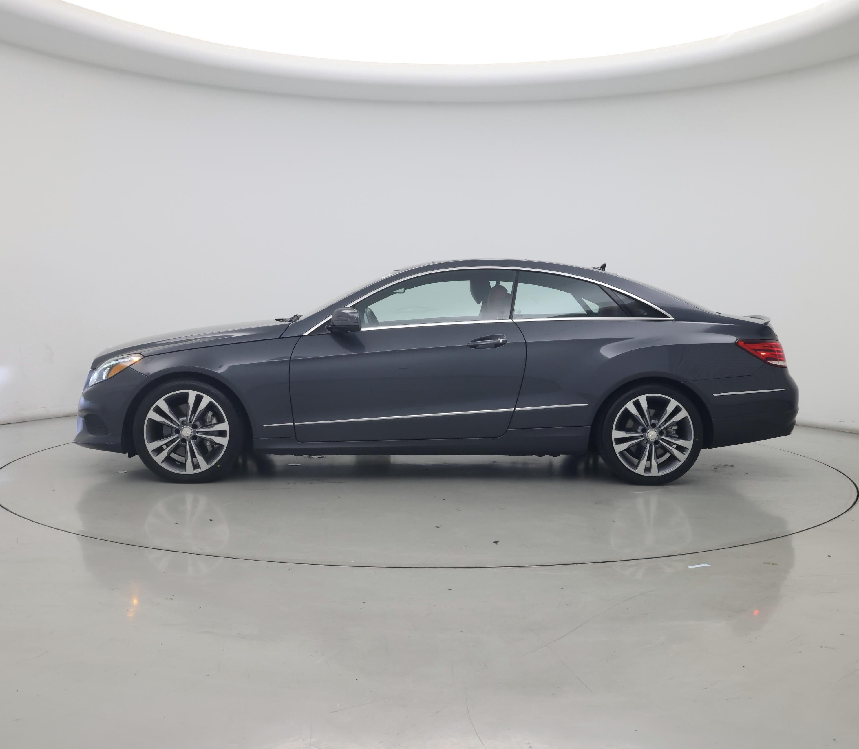 Thumbnail: 2016 Mercedes-Benz E-Class - 3