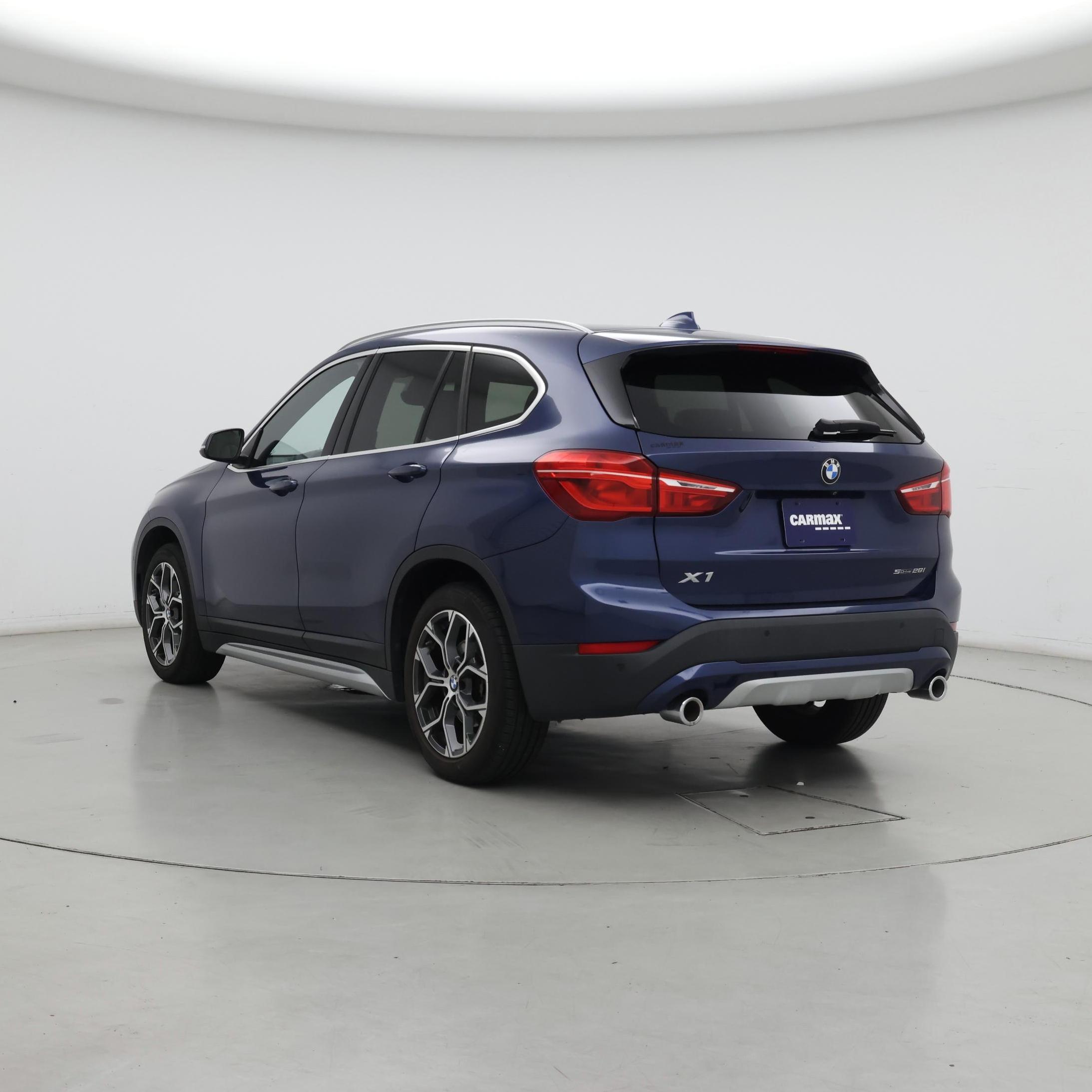 Thumbnail: 2021 BMW X1 - 2