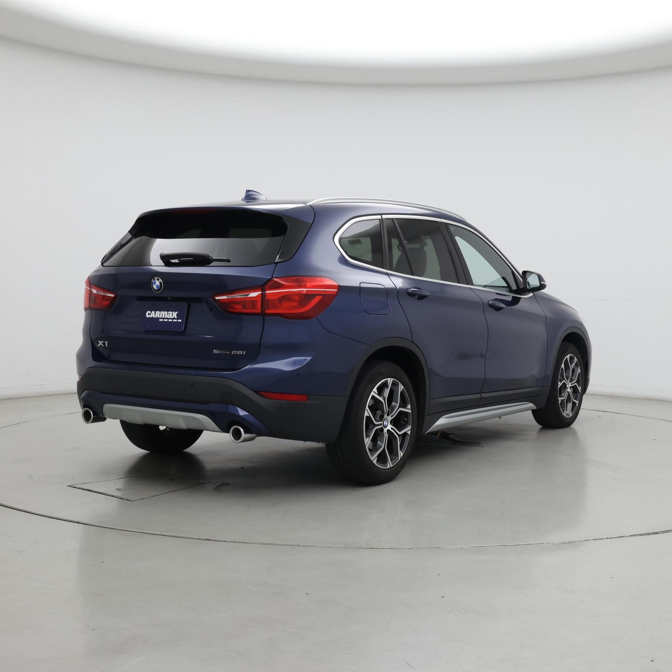 Thumbnail: 2021 BMW X1 - 8