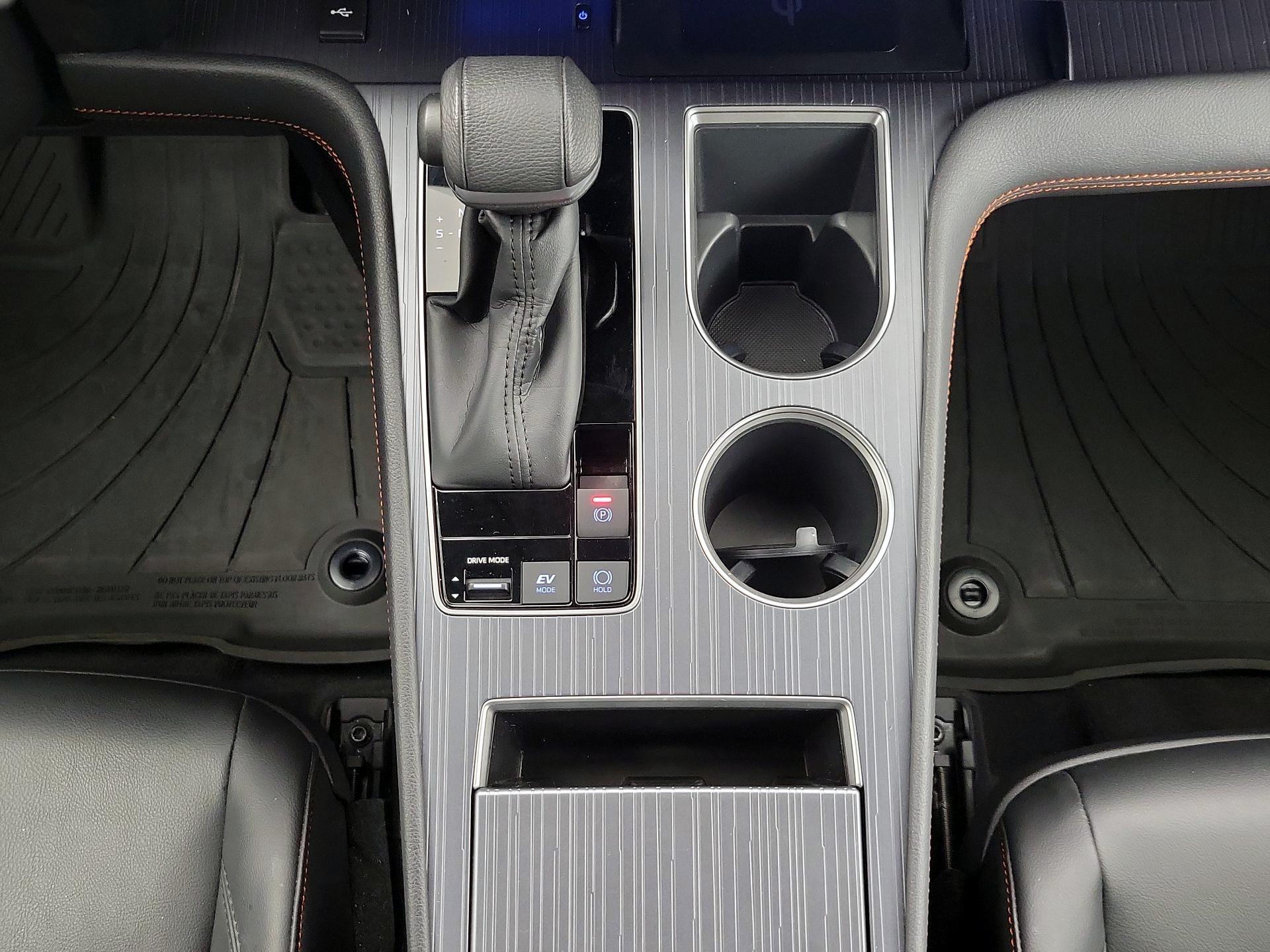 Thumbnail: 2022 Toyota Sienna - 18